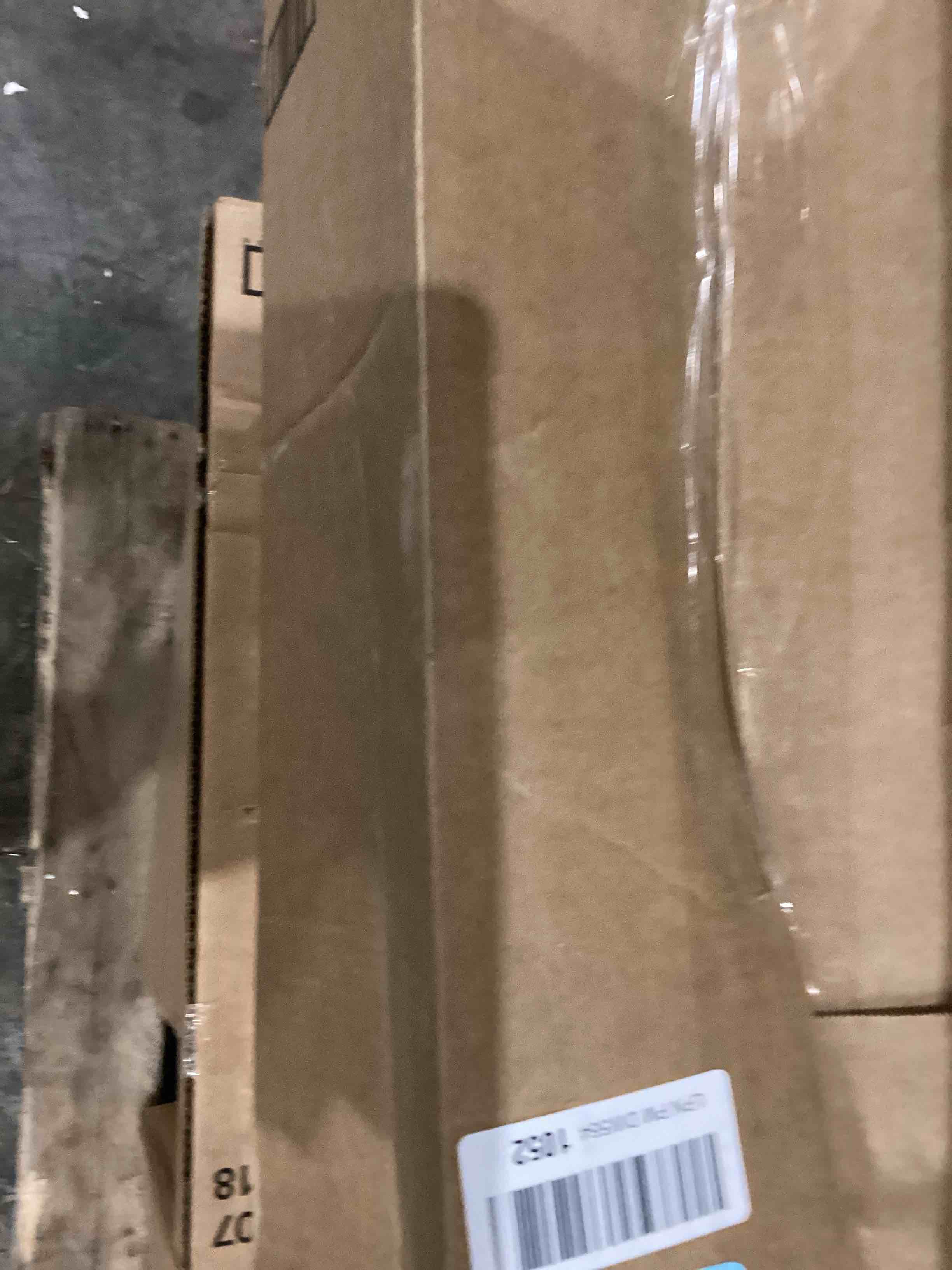 https://s3.amazonaws.com/lotting-images-prod/bidfta/PNK1926635_1747069987335.jpeg