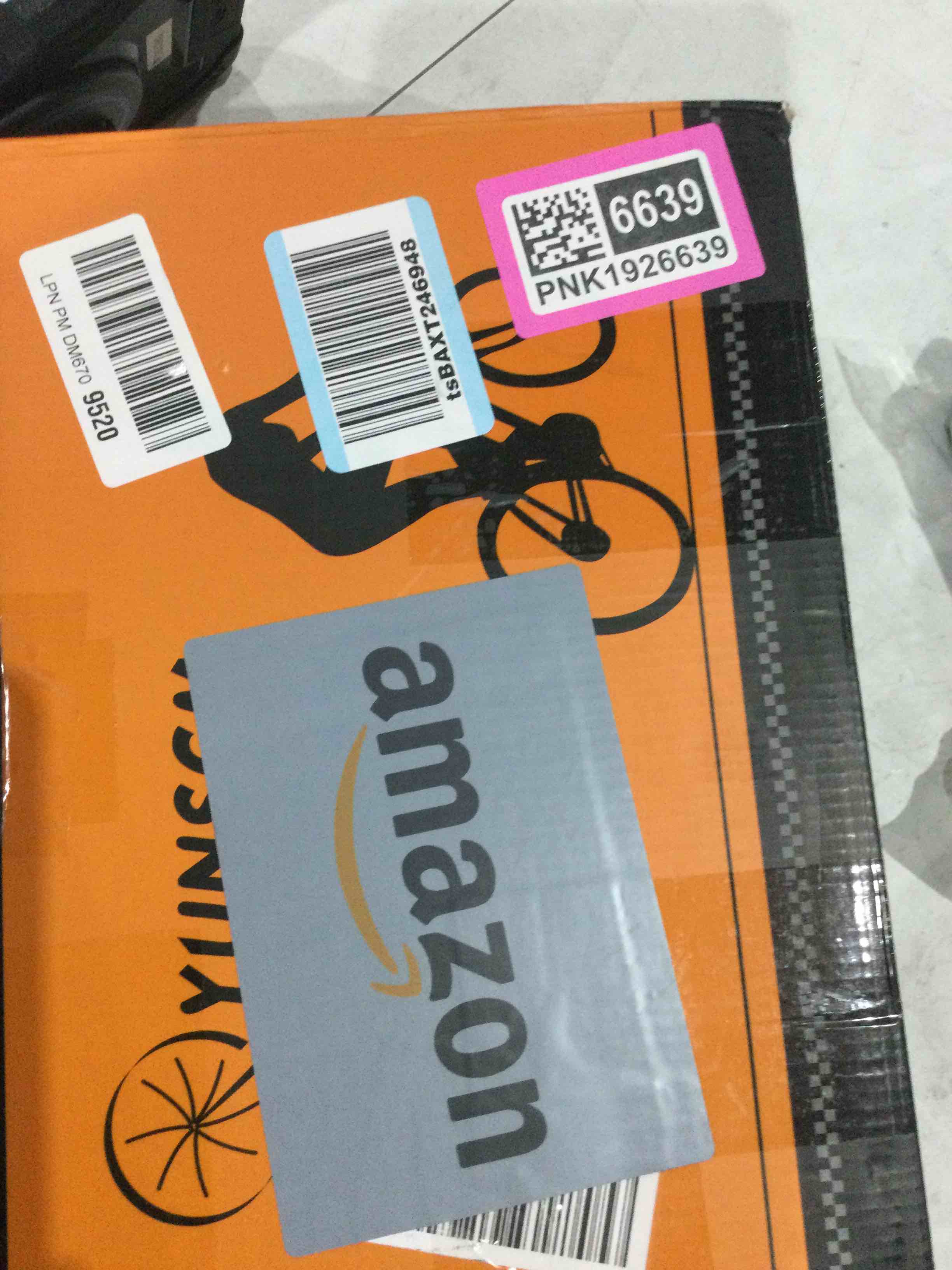 https://s3.amazonaws.com/lotting-images-prod/bidfta/PNK1926639_1747069721166.jpeg
