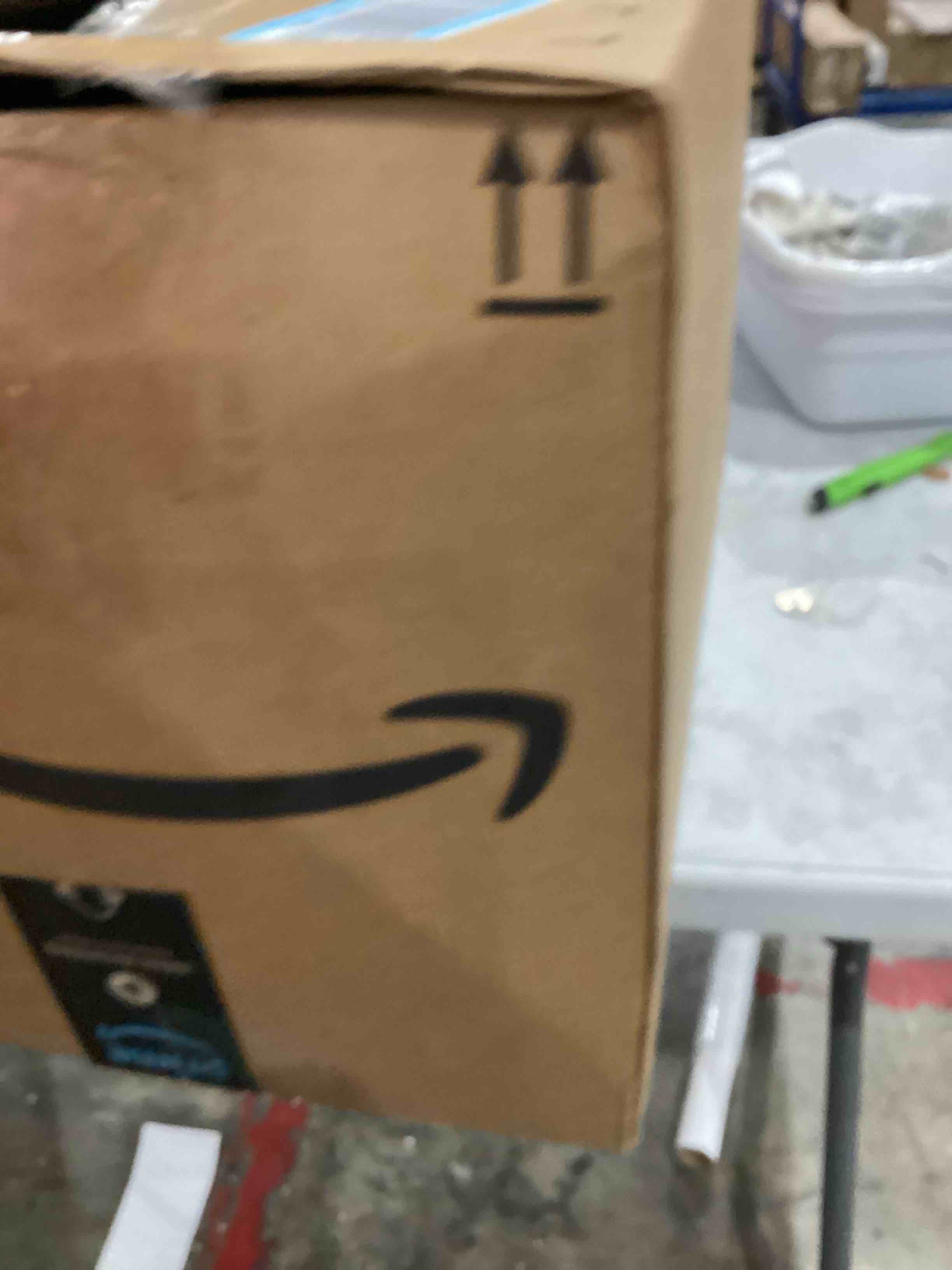 https://s3.amazonaws.com/lotting-images-prod/bidfta/PNK1926702_1747072752726.jpeg