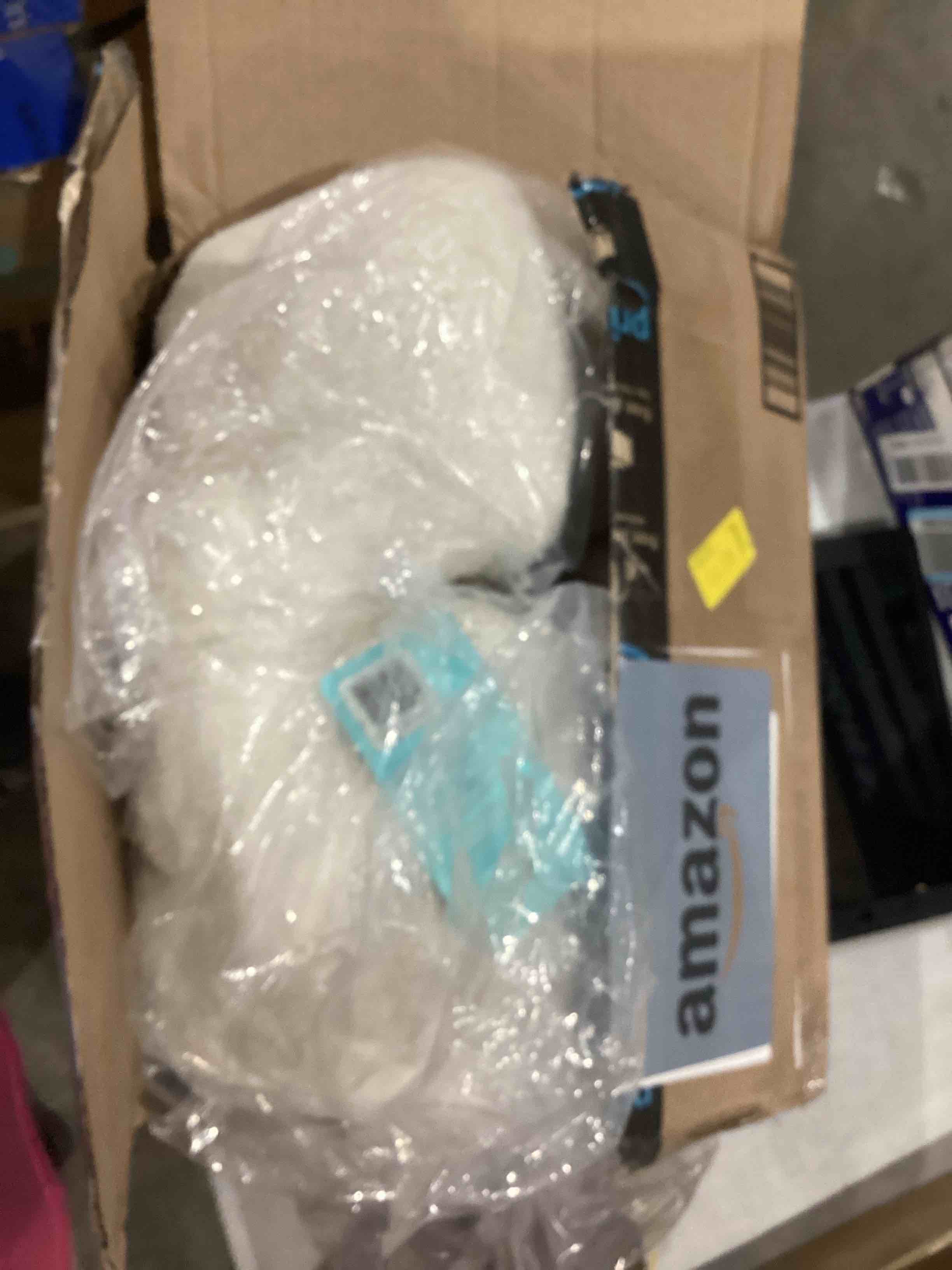 https://s3.amazonaws.com/lotting-images-prod/bidfta/PNK1926798_1747138664163.jpeg