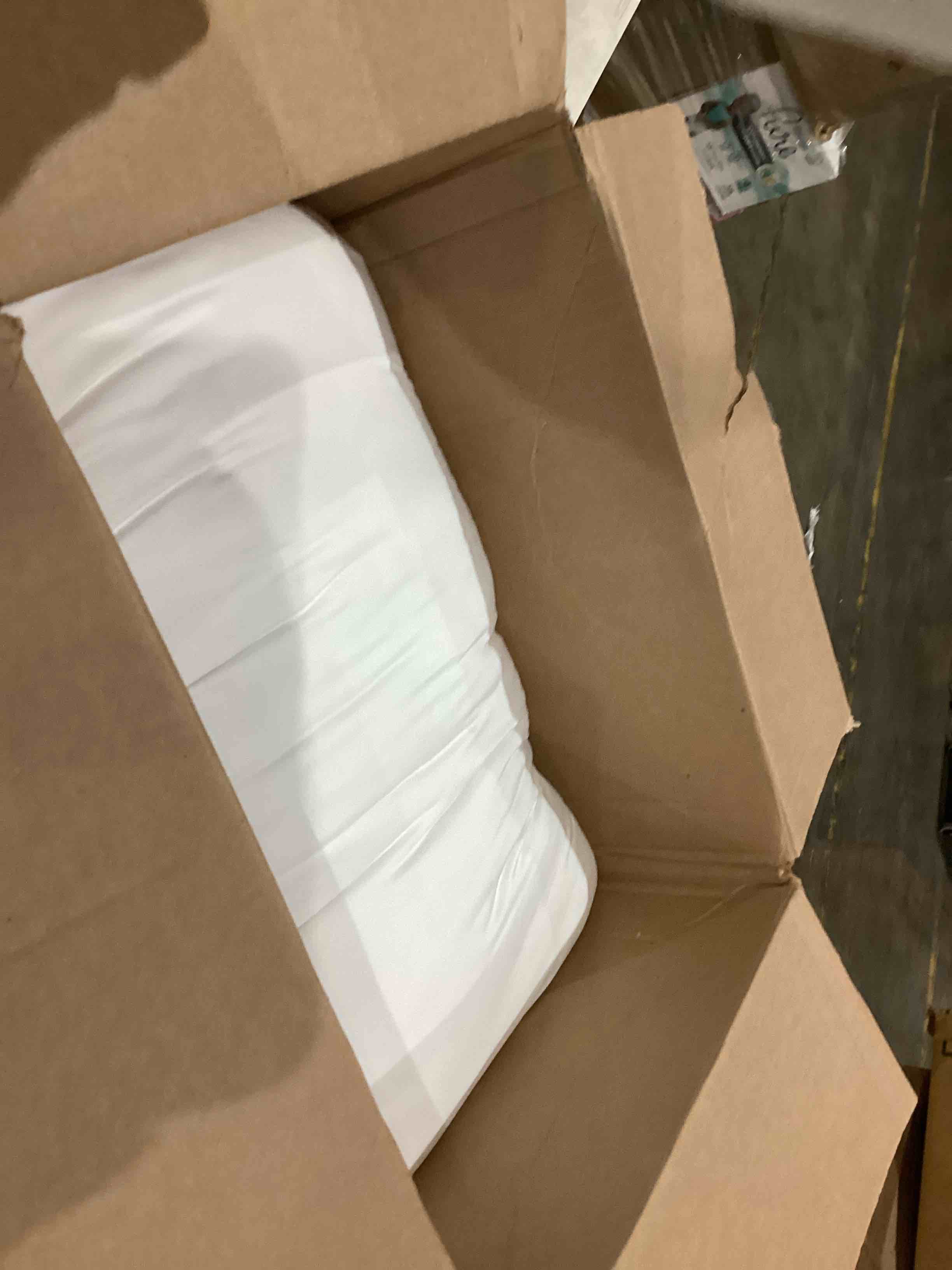 https://s3.amazonaws.com/lotting-images-prod/bidfta/PNK1927752_1747237115544.jpeg