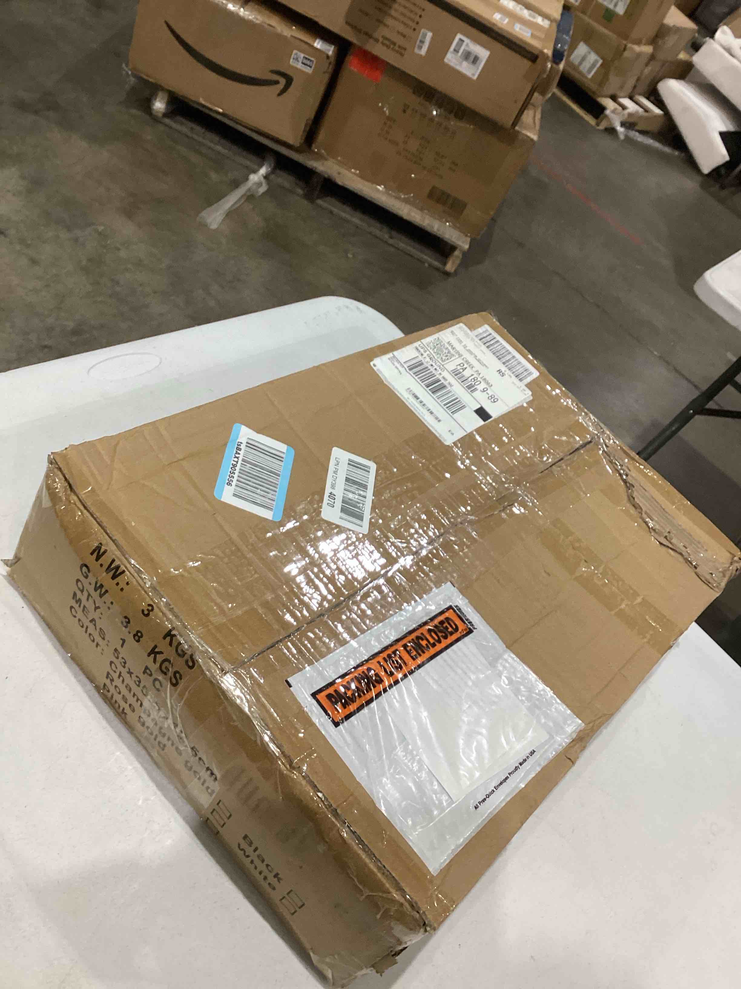 https://s3.amazonaws.com/lotting-images-prod/bidfta/PNK1929230_1748863419984.jpeg
