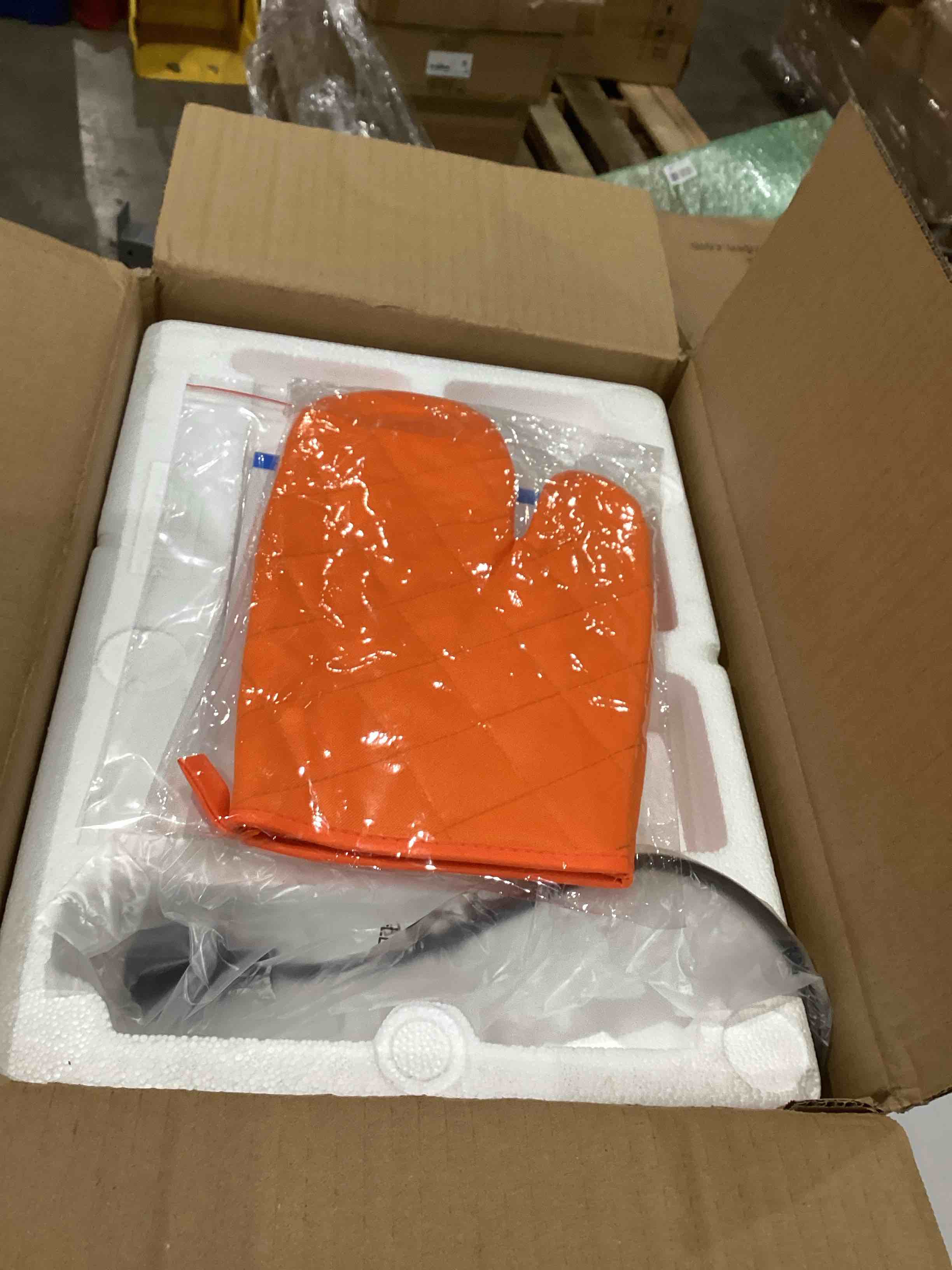 https://s3.amazonaws.com/lotting-images-prod/bidfta/PNK1929280_1748876088769.jpeg