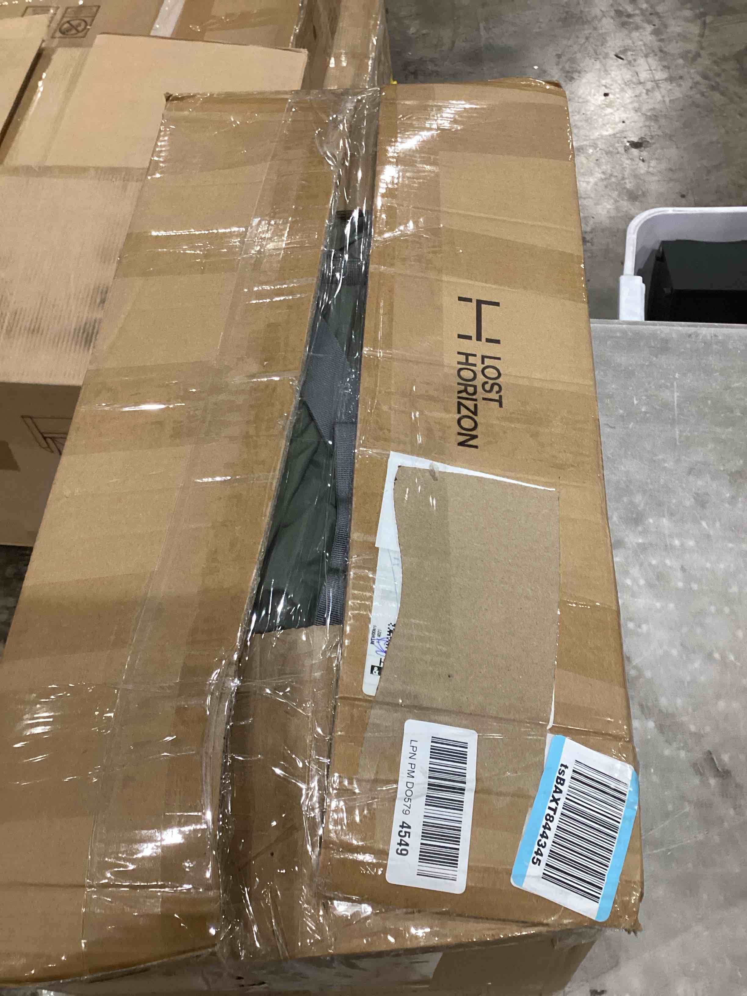 https://s3.amazonaws.com/lotting-images-prod/bidfta/PNK1931325_1745419118873.jpeg