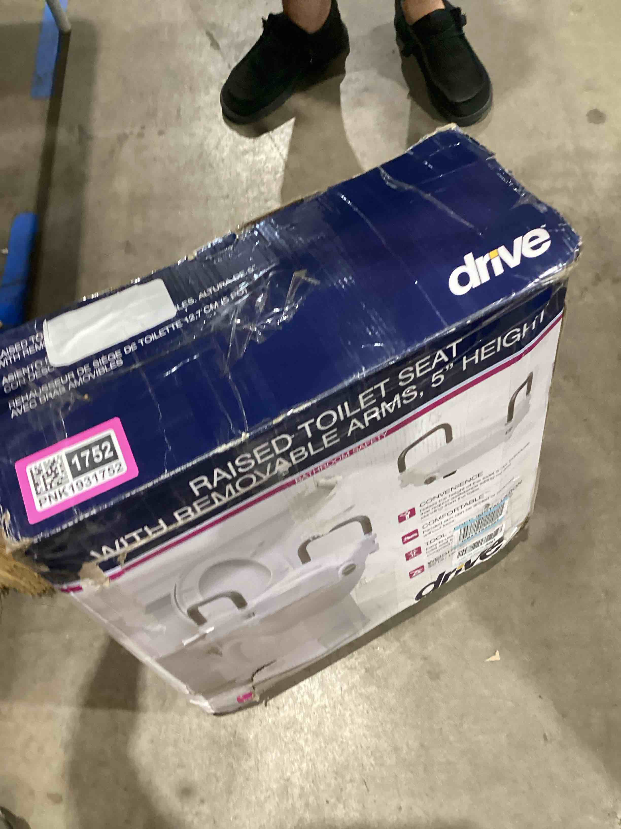 https://s3.amazonaws.com/lotting-images-prod/bidfta/PNK1931753_1749651057339.jpeg