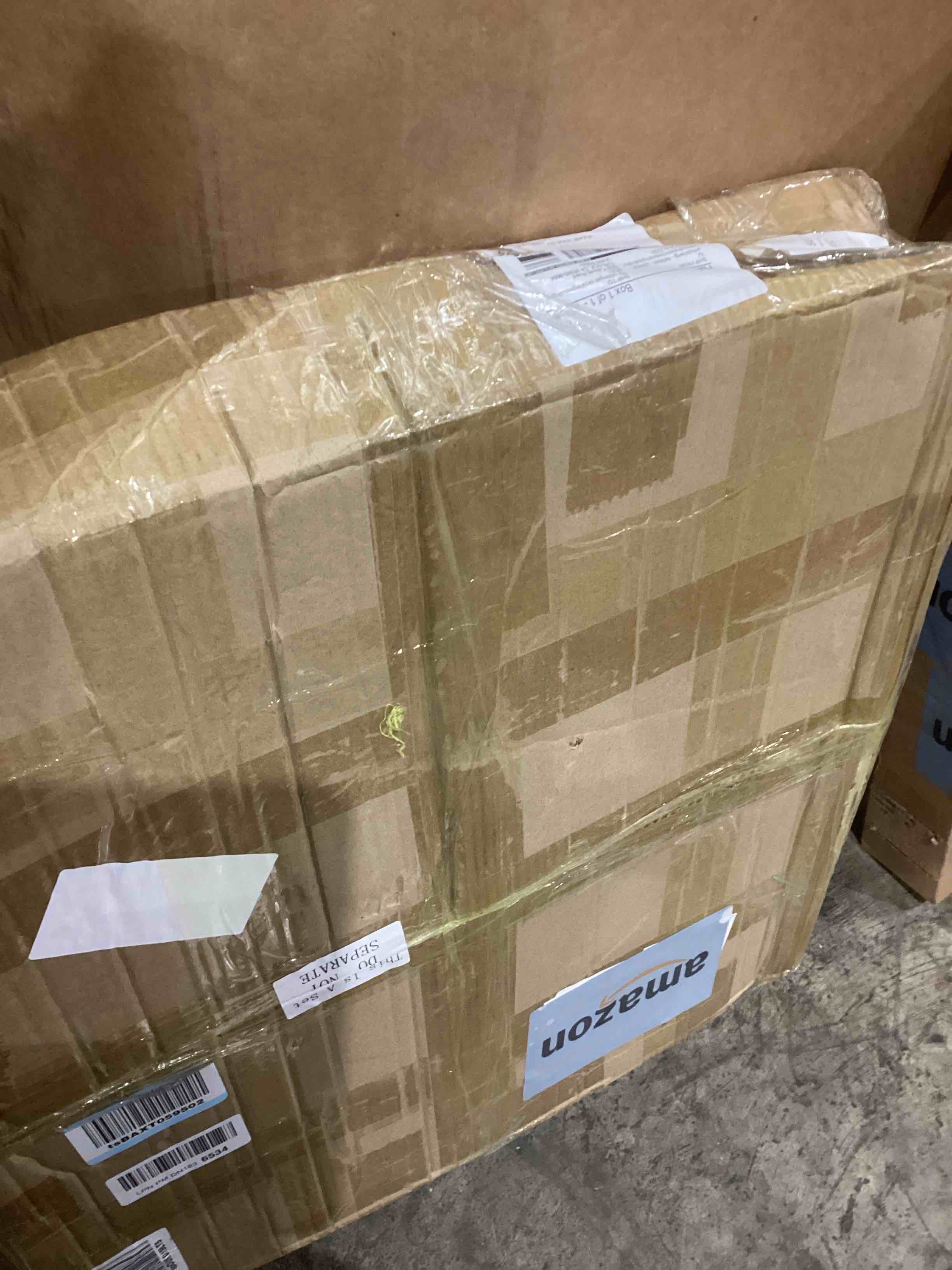 https://s3.amazonaws.com/lotting-images-prod/bidfta/PNK1933010_1740056324418.jpeg