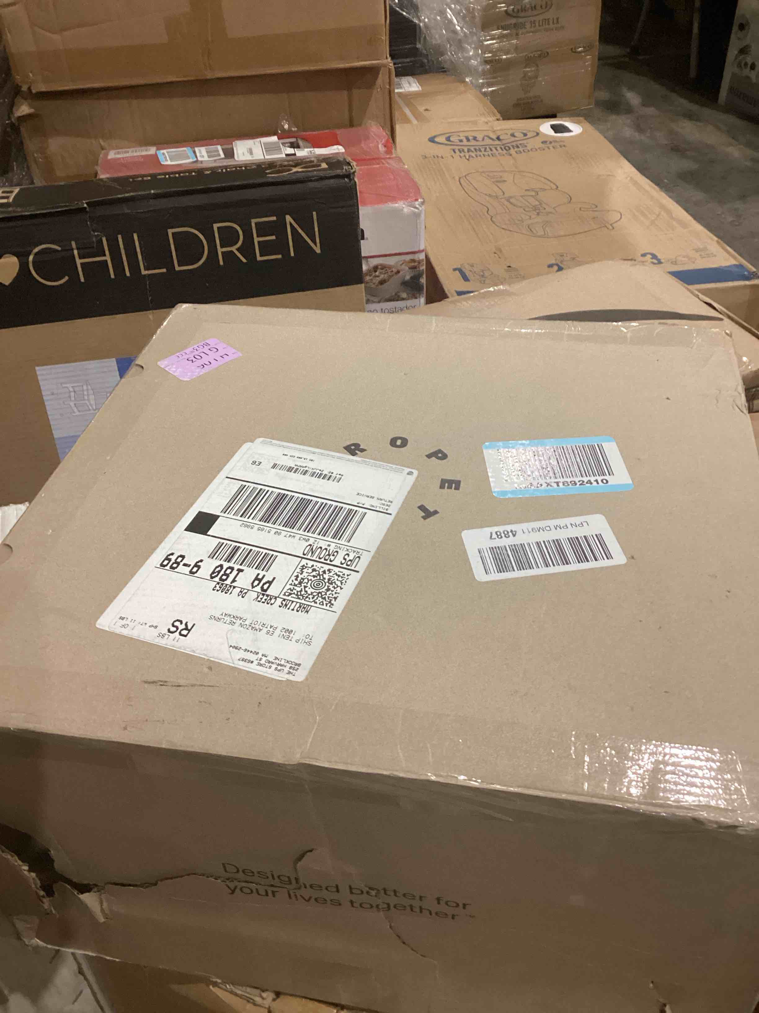 https://s3.amazonaws.com/lotting-images-prod/bidfta/PNK1933024_1740055056289.jpeg