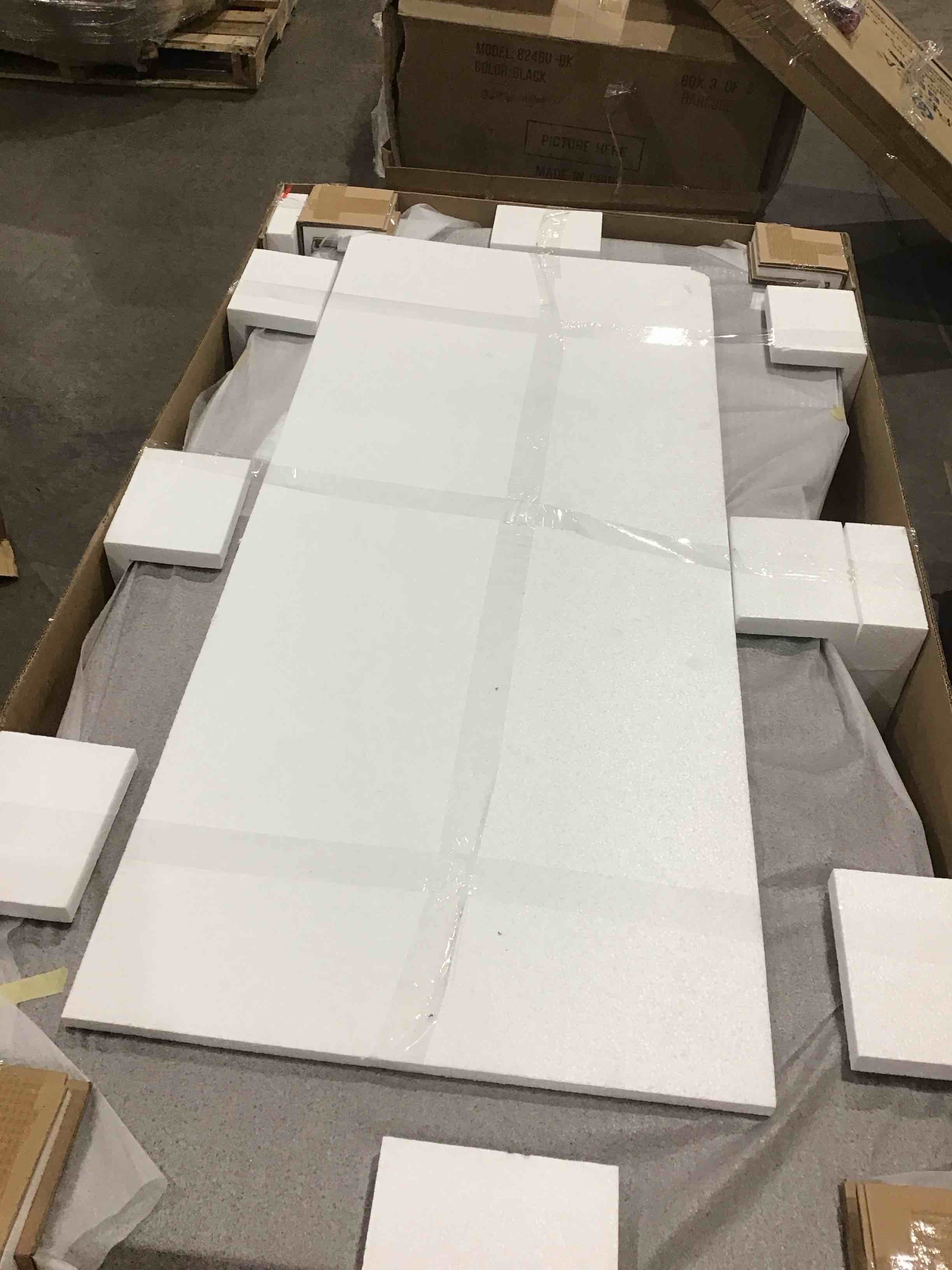 https://s3.amazonaws.com/lotting-images-prod/bidfta/PNK1933305_1741707585240.jpeg