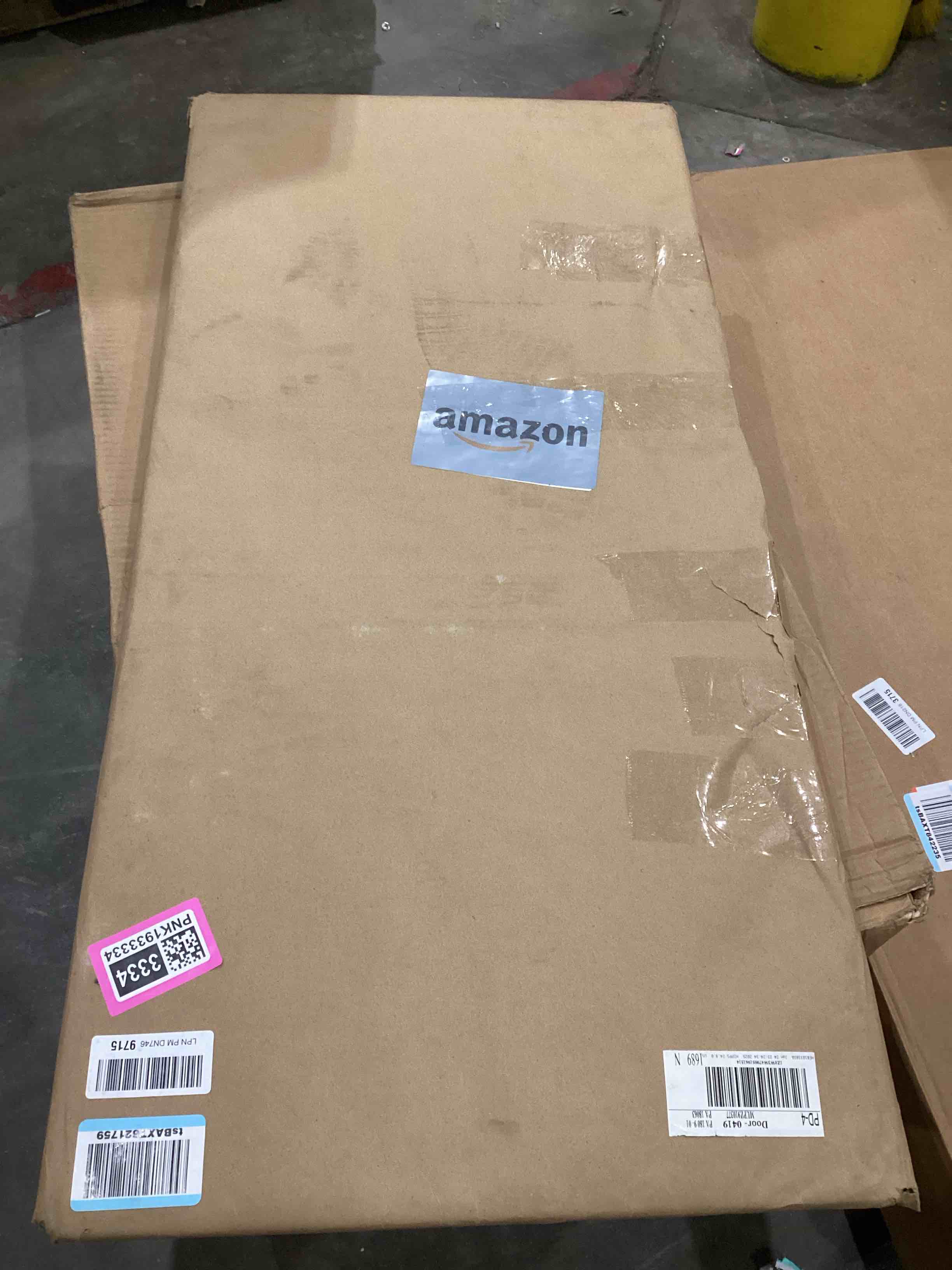 https://s3.amazonaws.com/lotting-images-prod/bidfta/PNK1933334_1745249200081.jpeg