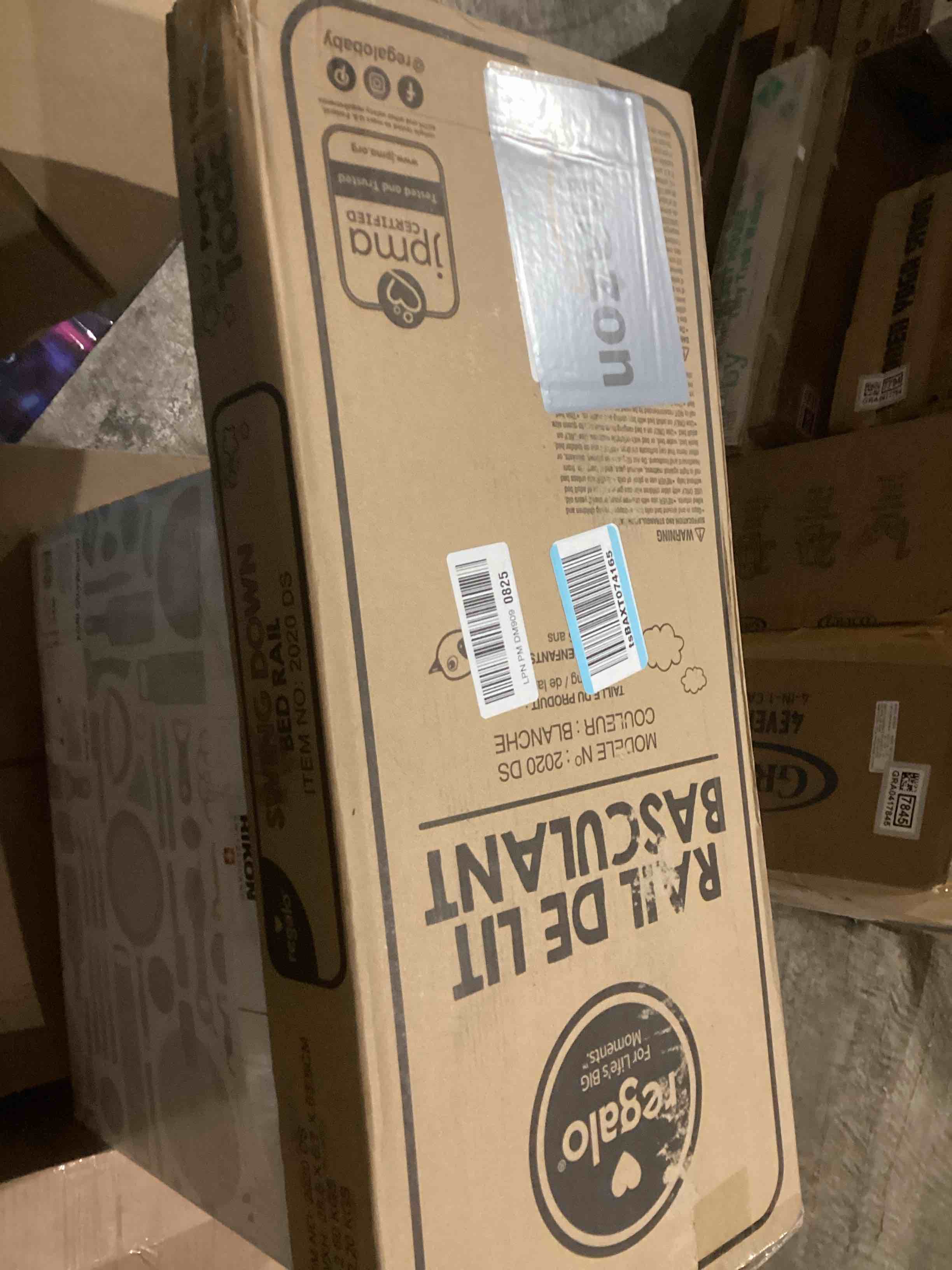 https://s3.amazonaws.com/lotting-images-prod/bidfta/PNK1933700_1740084743751.jpeg