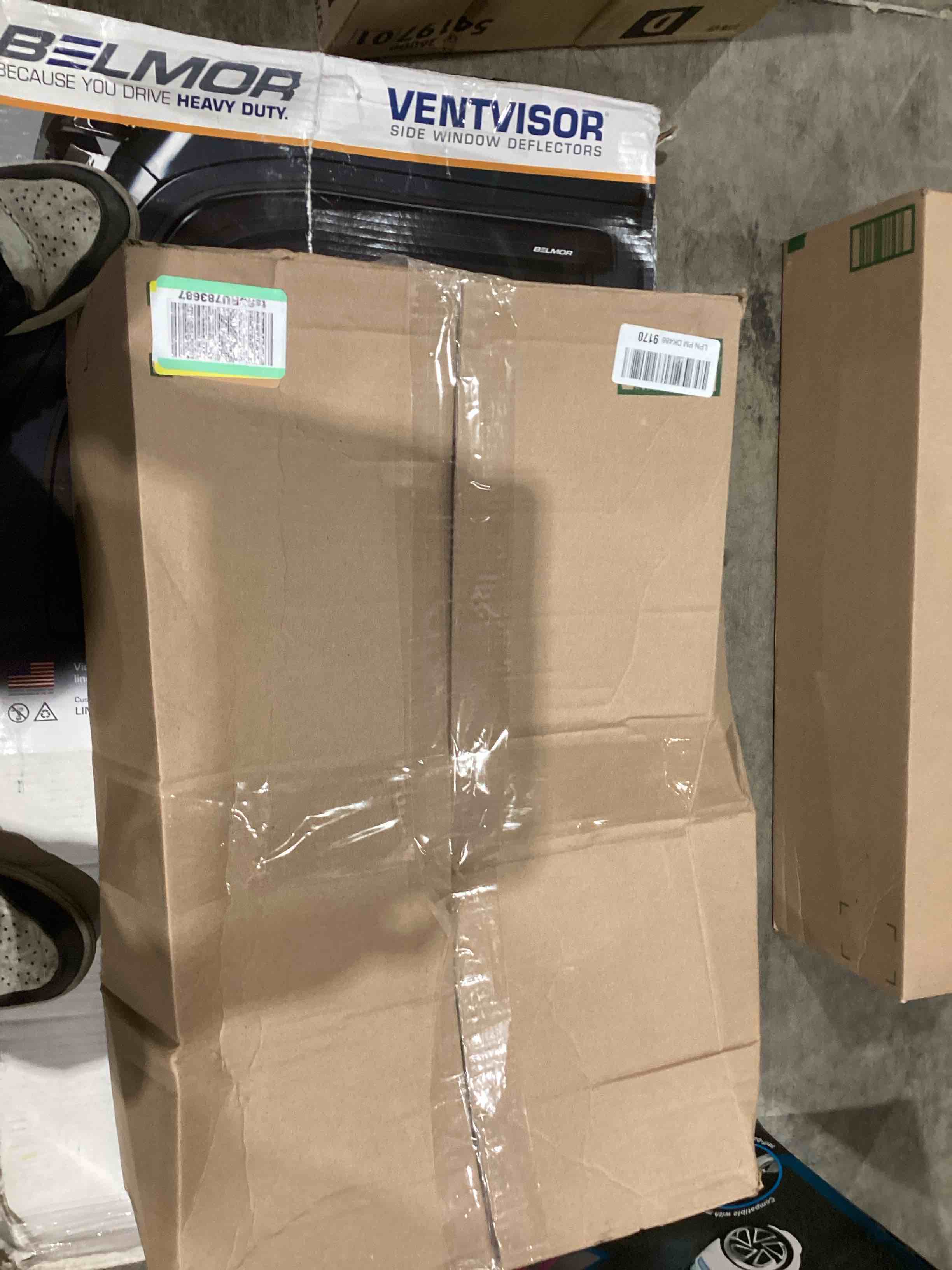 https://s3.amazonaws.com/lotting-images-prod/bidfta/PNK1933794_1740145792166.jpeg