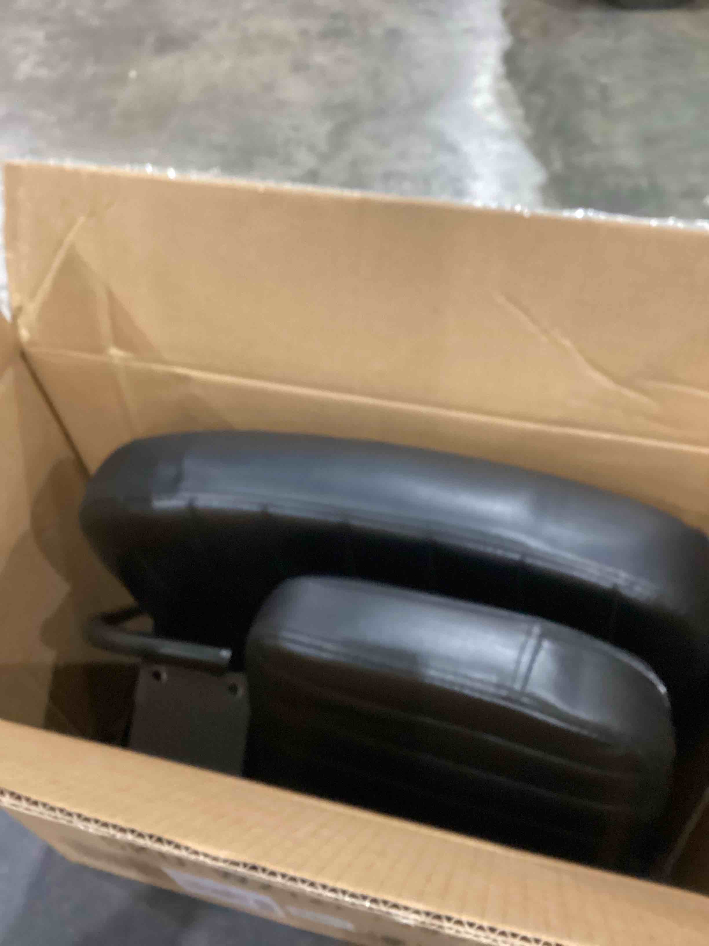 https://s3.amazonaws.com/lotting-images-prod/bidfta/PNK1934960_1741006810523.jpeg