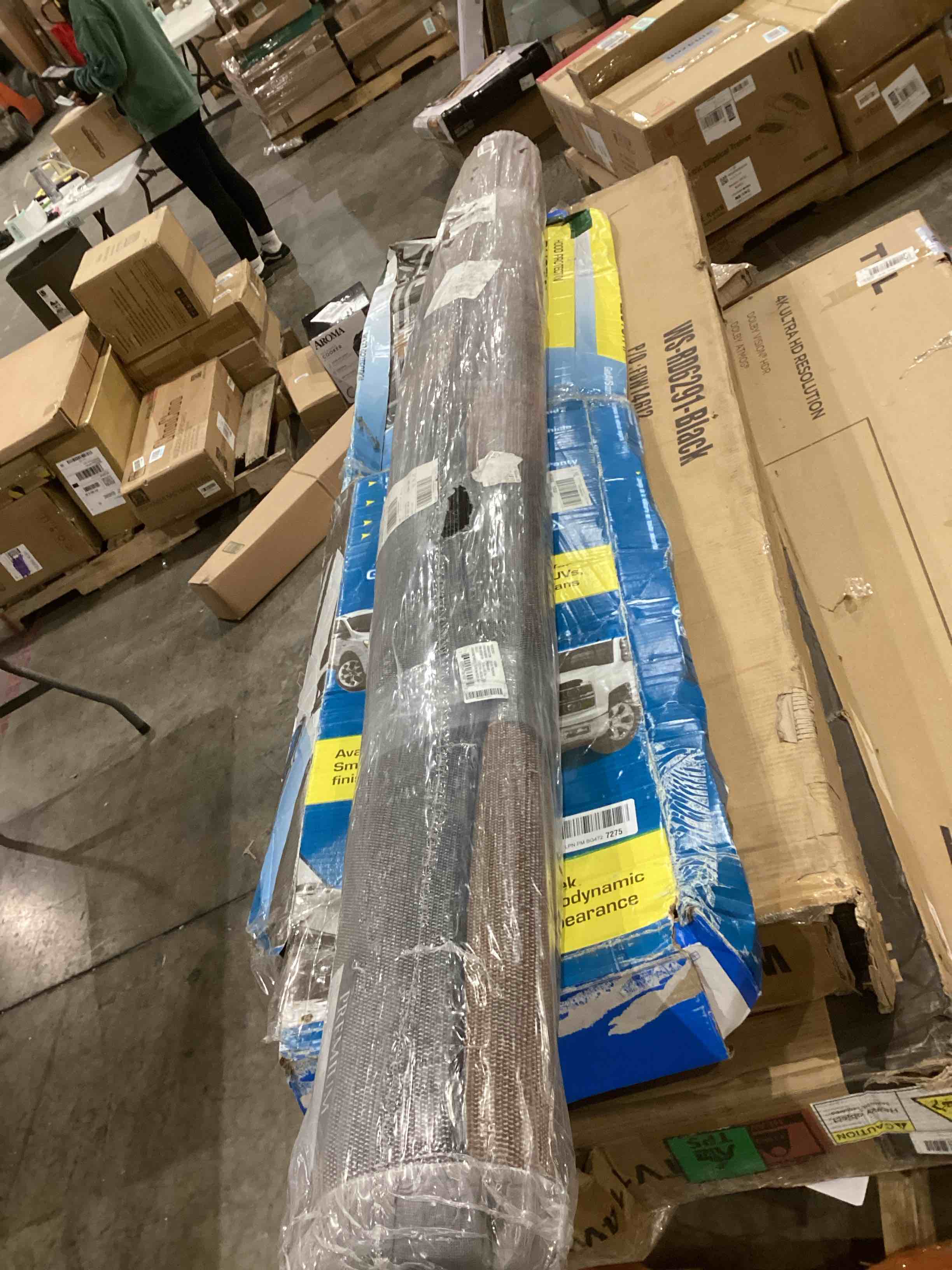https://s3.amazonaws.com/lotting-images-prod/bidfta/PNK1935273_1741104300145.jpeg