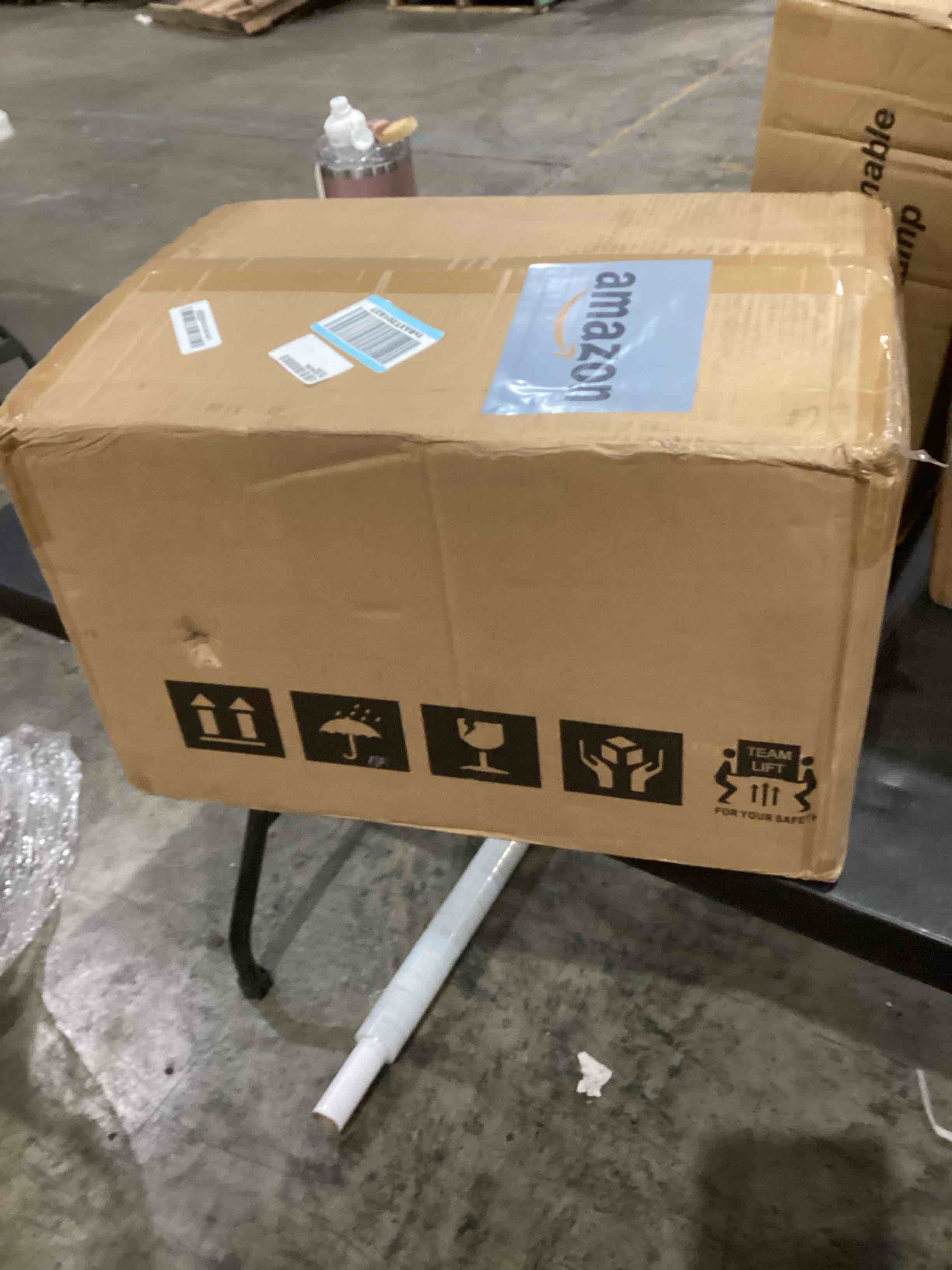 https://s3.amazonaws.com/lotting-images-prod/bidfta/PNK1935610_1741280486645.jpeg