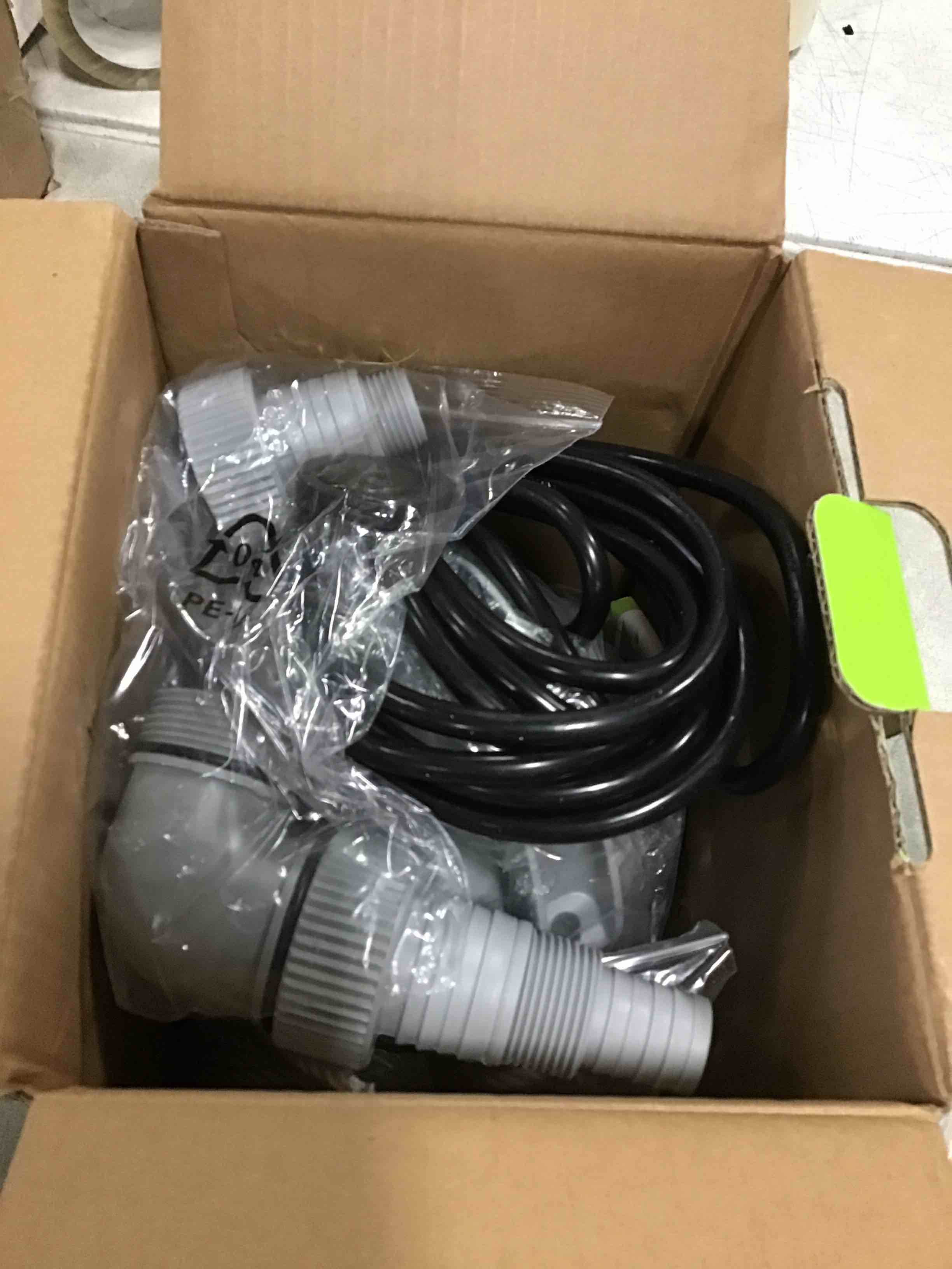https://s3.amazonaws.com/lotting-images-prod/bidfta/PNK1960861_1743436436119.jpeg