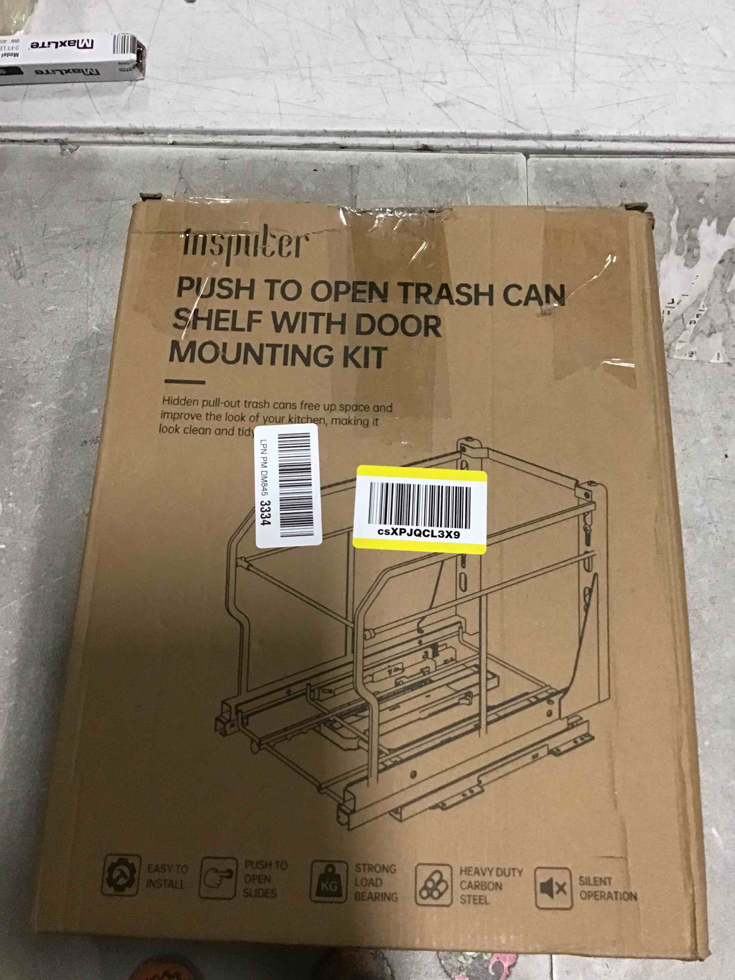 https://s3.amazonaws.com/lotting-images-prod/bidfta/PNK1961811_1743794582431.jpeg