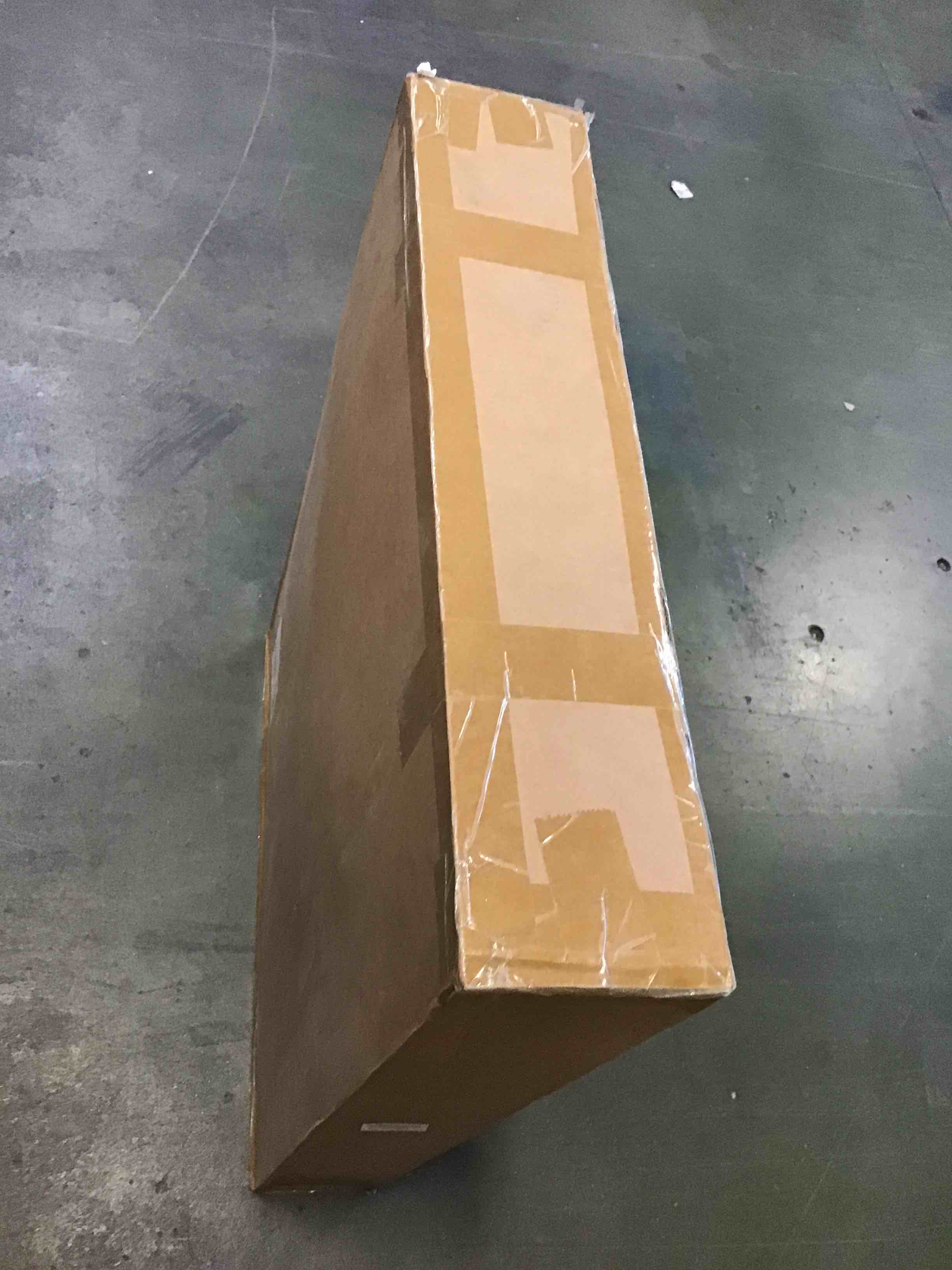 https://s3.amazonaws.com/lotting-images-prod/bidfta/PNK1962178_1744124992344.jpeg