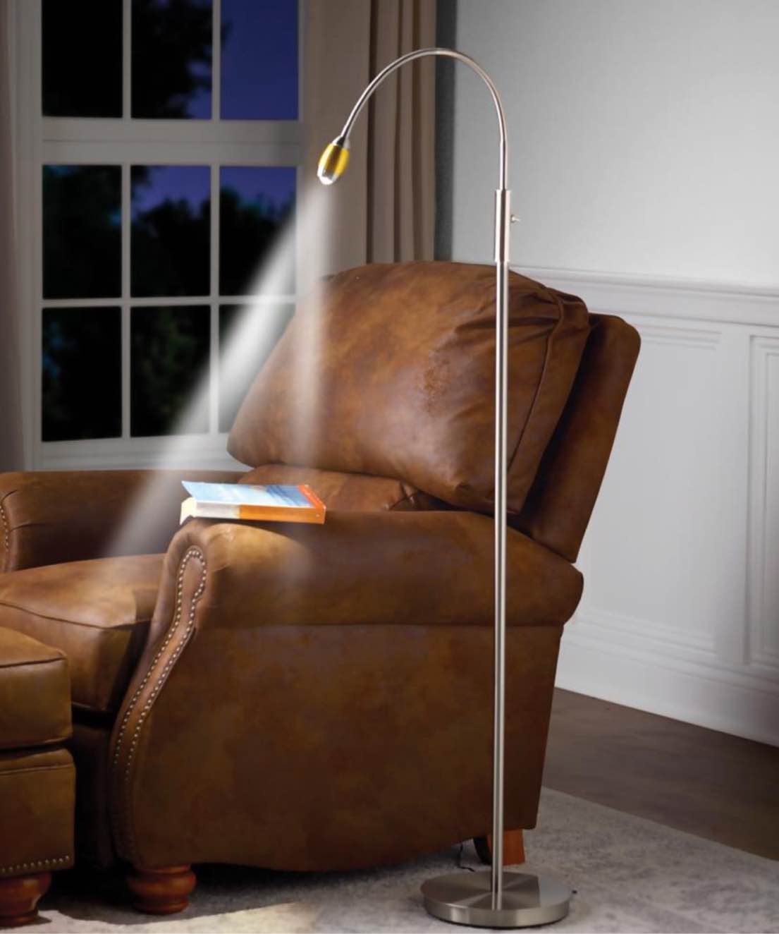 The Brightness Zooming Natural Light Lamp