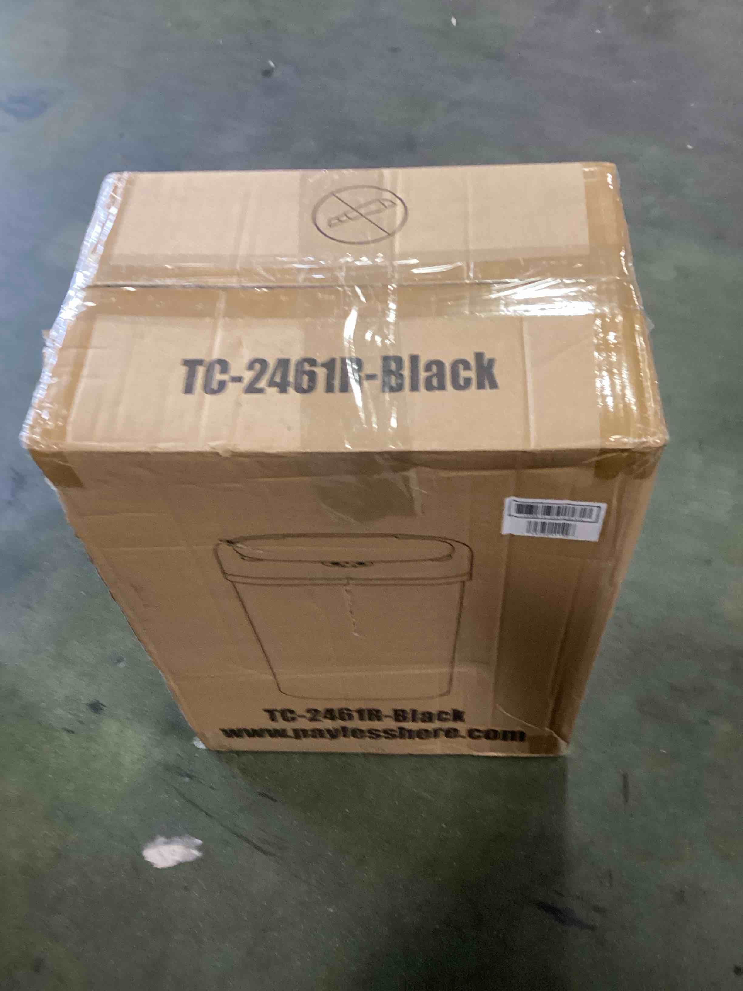 https://s3.amazonaws.com/lotting-images-prod/bidfta/PNK1964992_1745934175478.jpeg