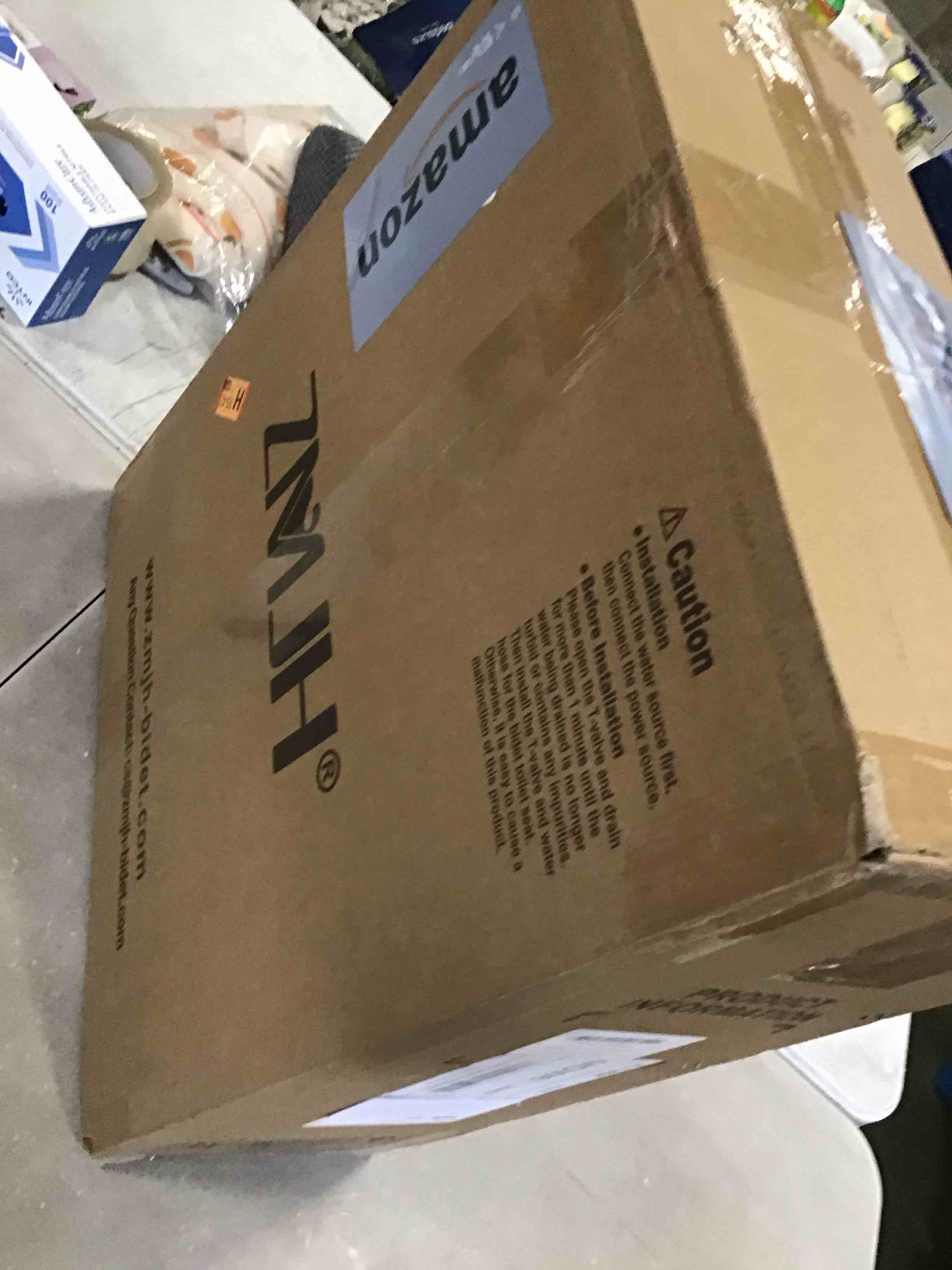 https://s3.amazonaws.com/lotting-images-prod/bidfta/PNK1966809_1742492937441.jpeg