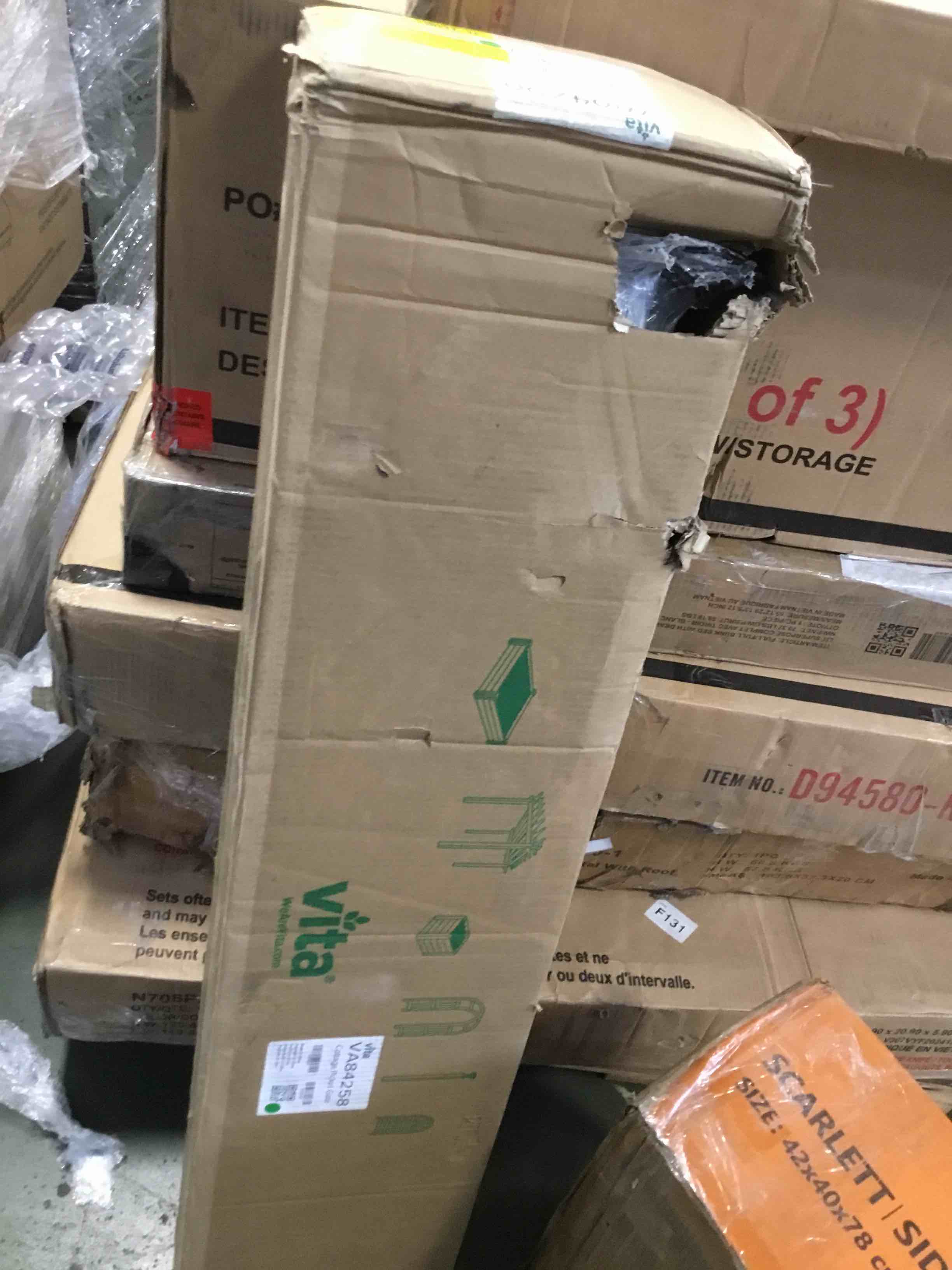 https://s3.amazonaws.com/lotting-images-prod/bidfta/PNK1967190_1742995517302.jpeg