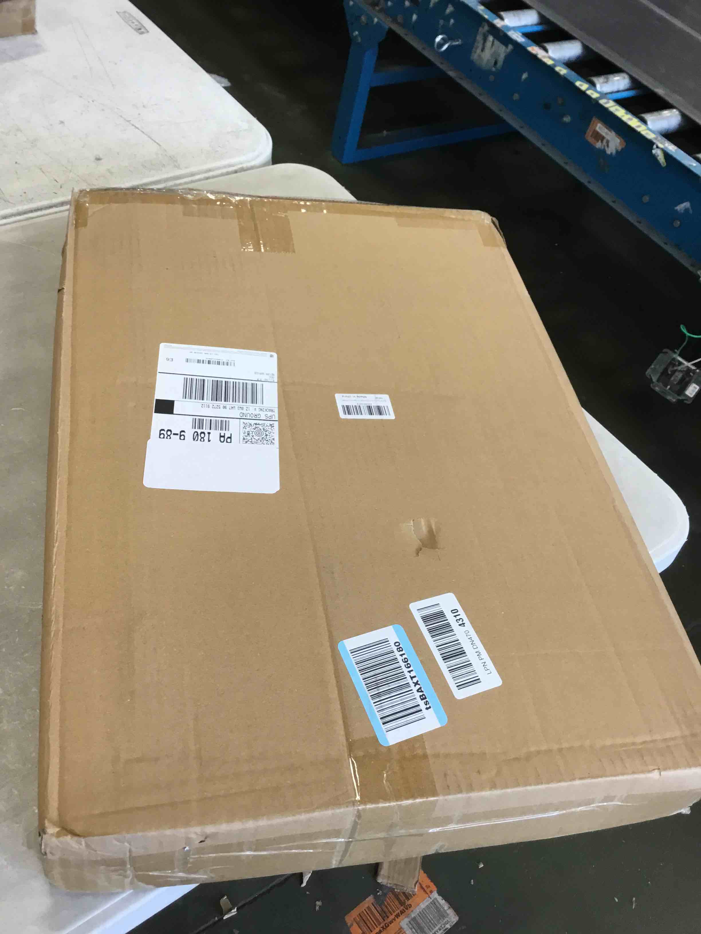 https://s3.amazonaws.com/lotting-images-prod/bidfta/PNK1967441_1743086257499.jpeg