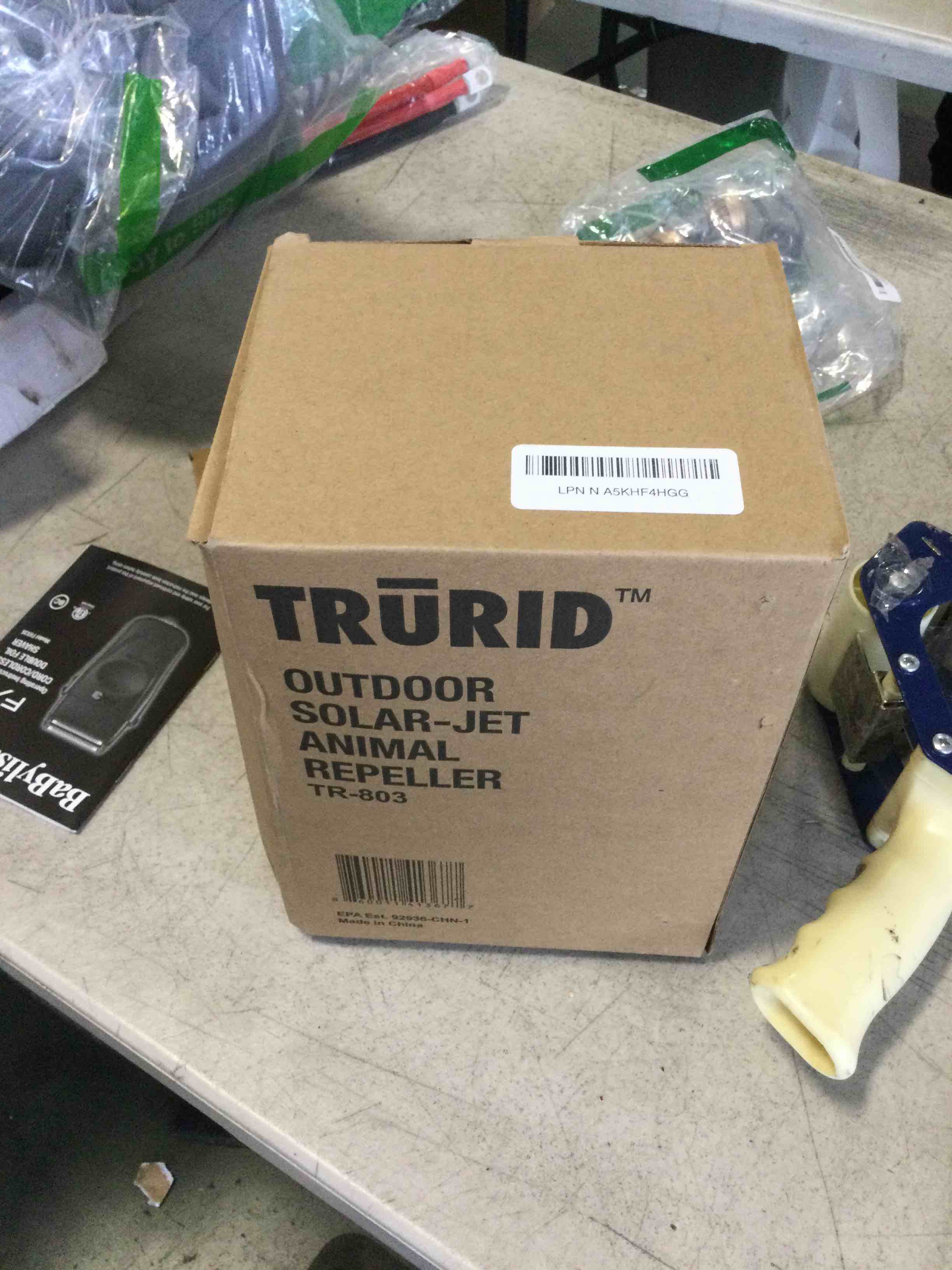 https://s3.amazonaws.com/lotting-images-prod/bidfta/PNK1967823_1743191159836.jpeg