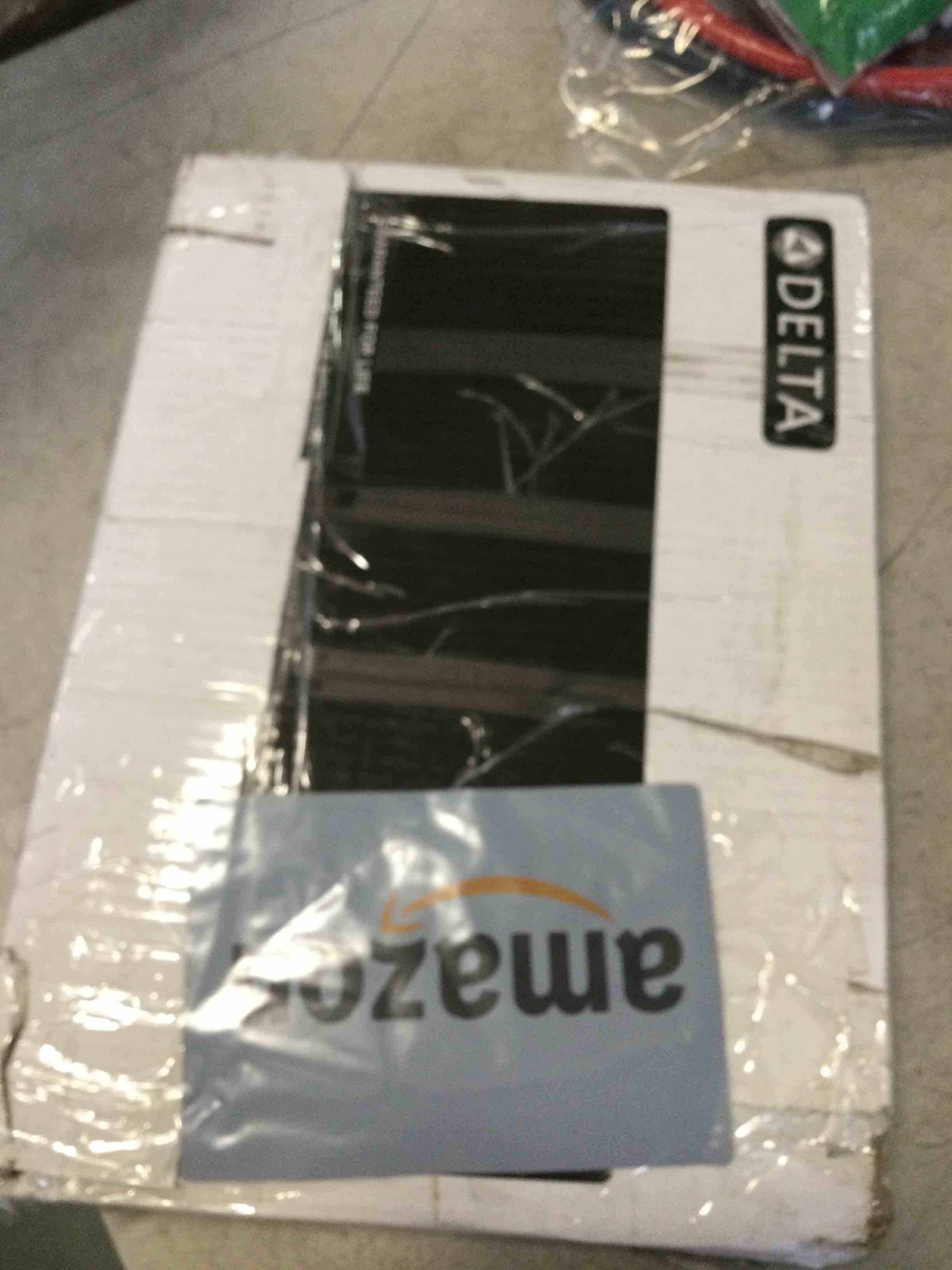 https://s3.amazonaws.com/lotting-images-prod/bidfta/PNK1967829_1743191585832.jpeg