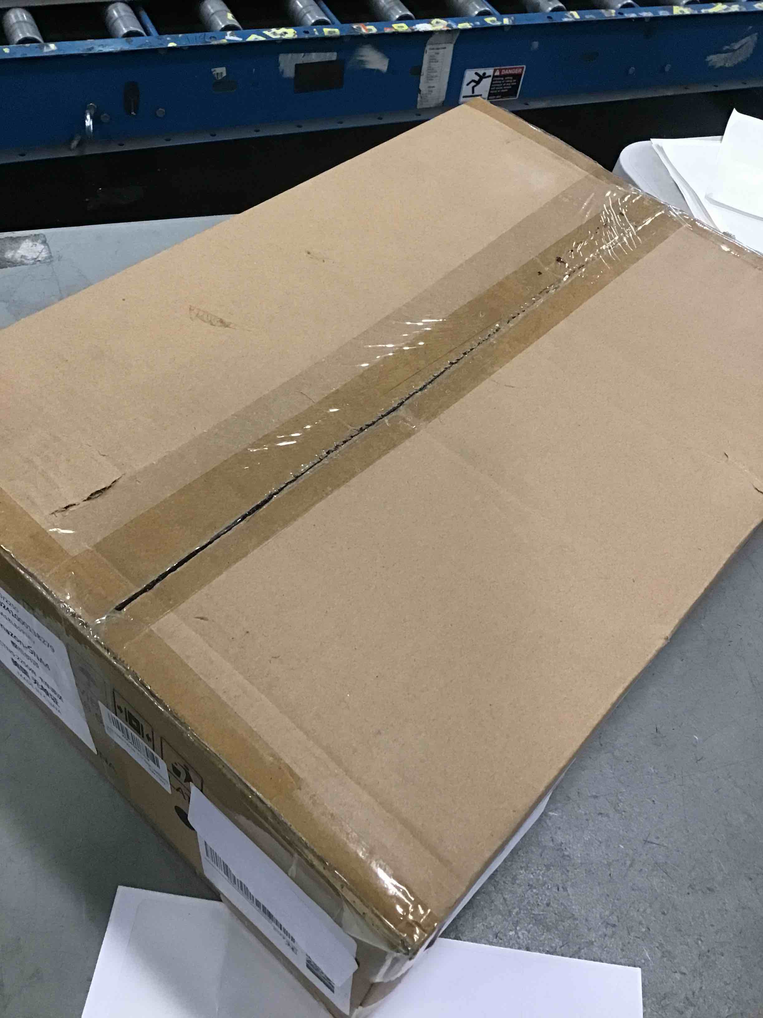 https://s3.amazonaws.com/lotting-images-prod/bidfta/PNK1968965_1743698651125.jpeg