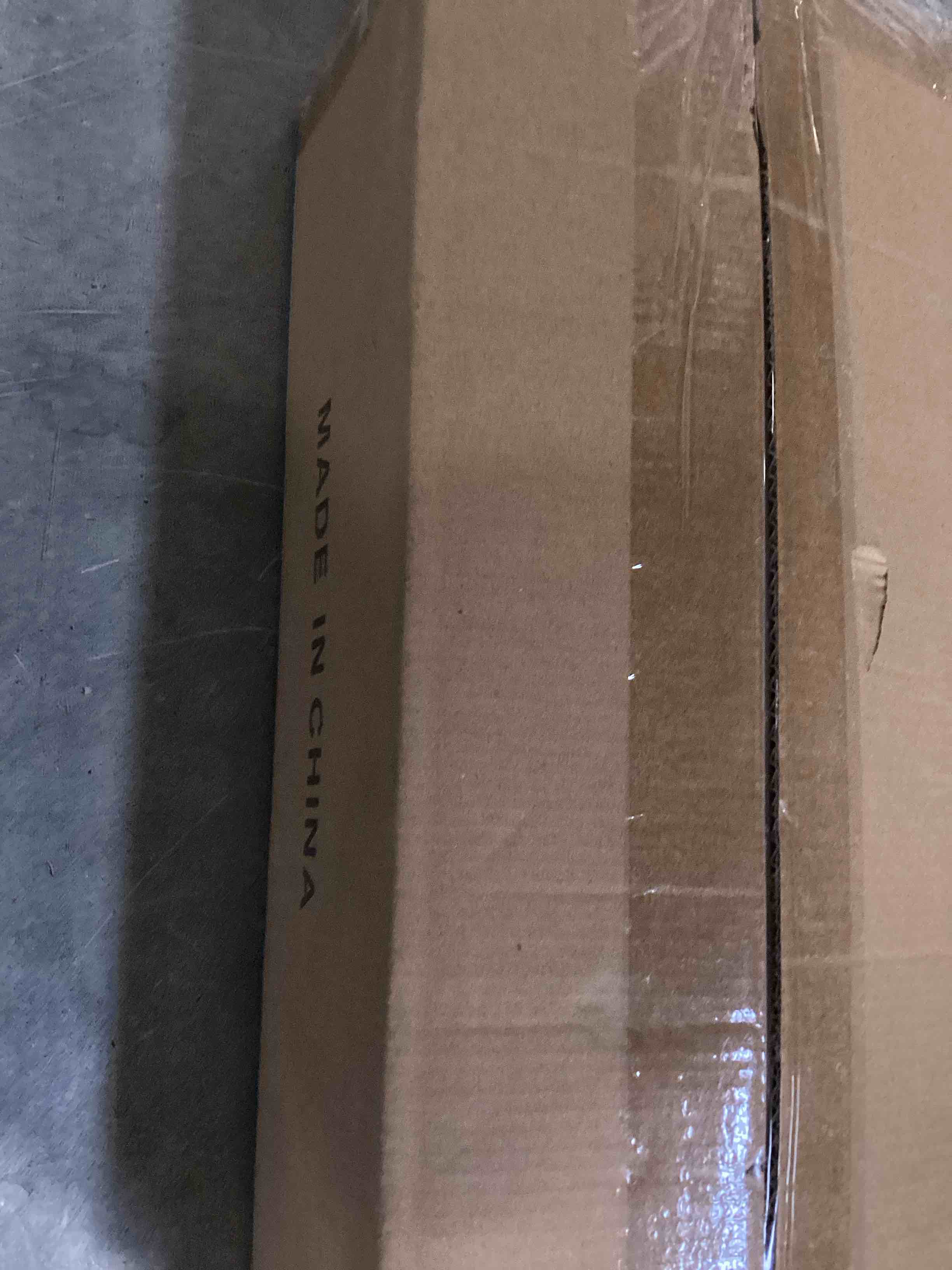 https://s3.amazonaws.com/lotting-images-prod/bidfta/PNK1969053_1741380638287.jpeg