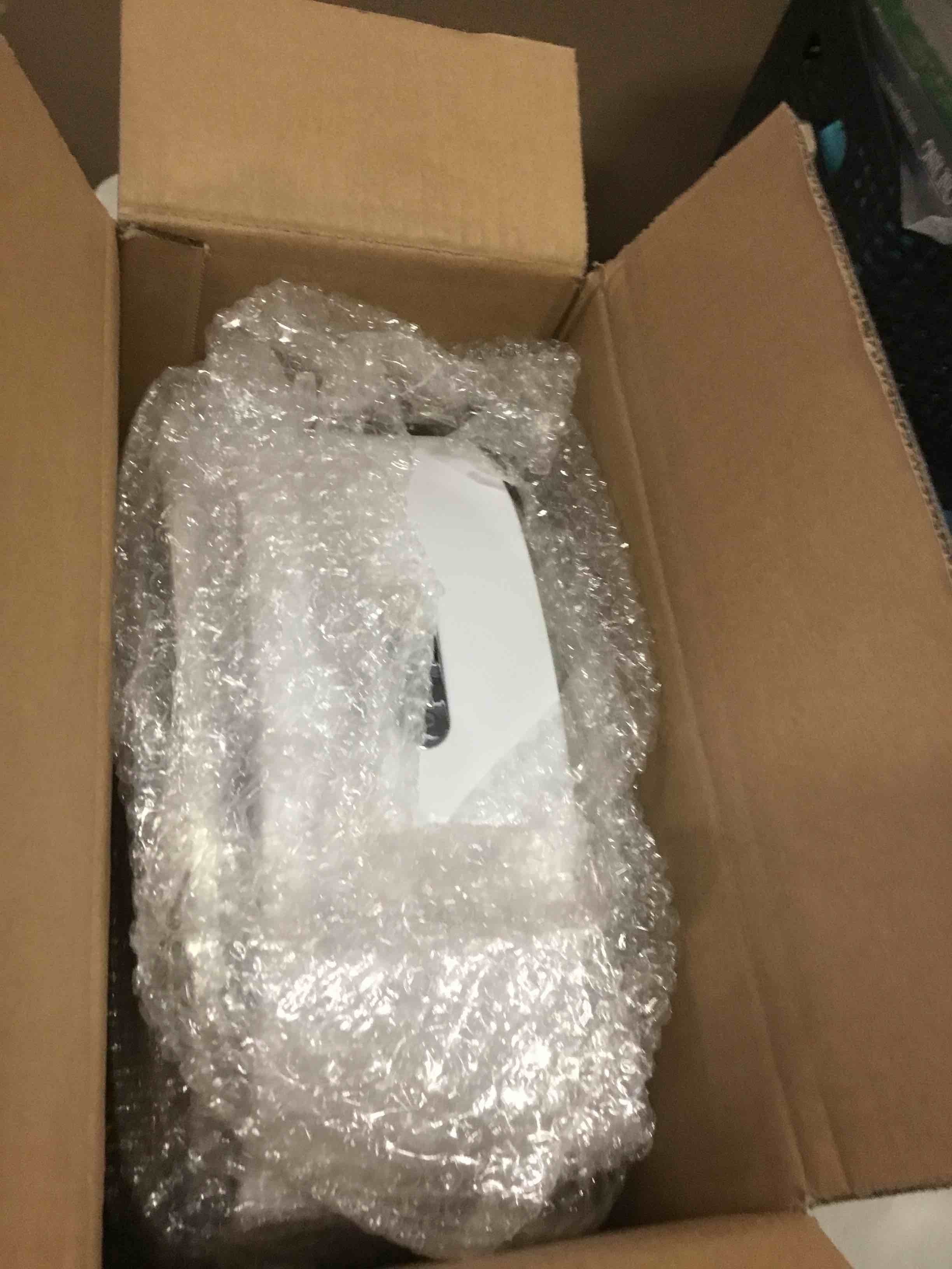 https://s3.amazonaws.com/lotting-images-prod/bidfta/PNK1969650_1741794000804.jpeg