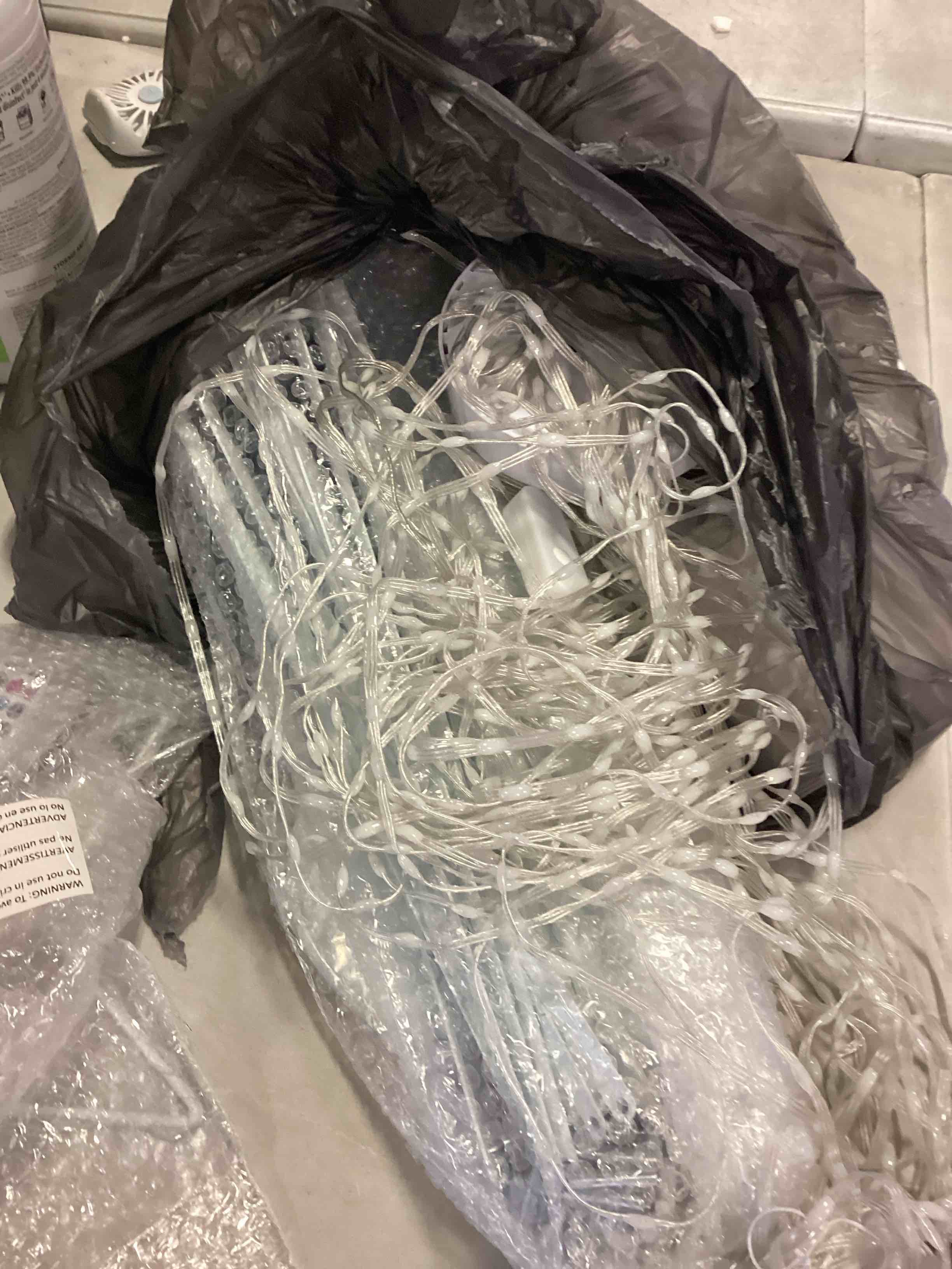 https://s3.amazonaws.com/lotting-images-prod/bidfta/PNK1969978_1741895936989.jpeg