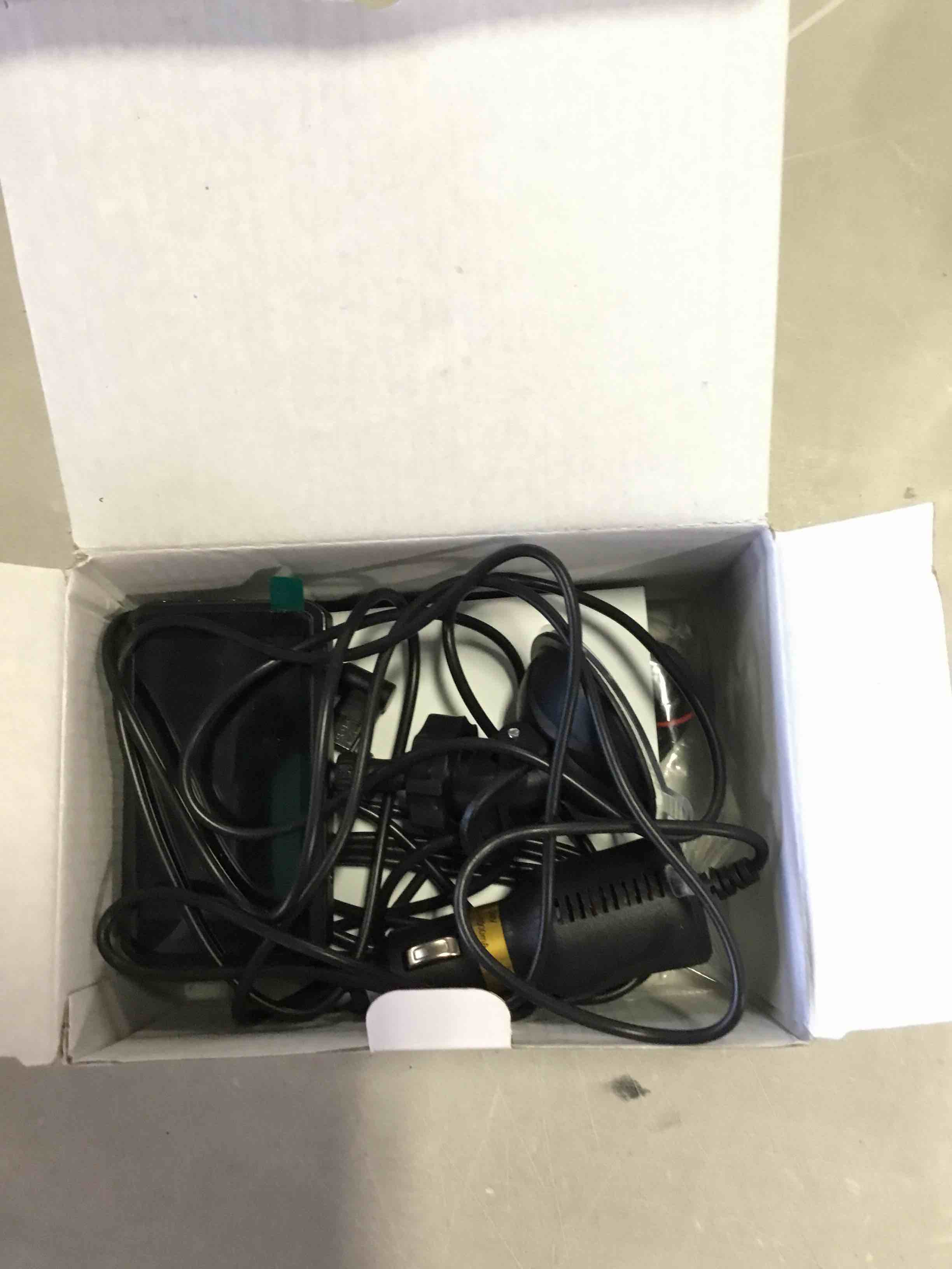 https://s3.amazonaws.com/lotting-images-prod/bidfta/PNK1970173_1742221210997.jpeg