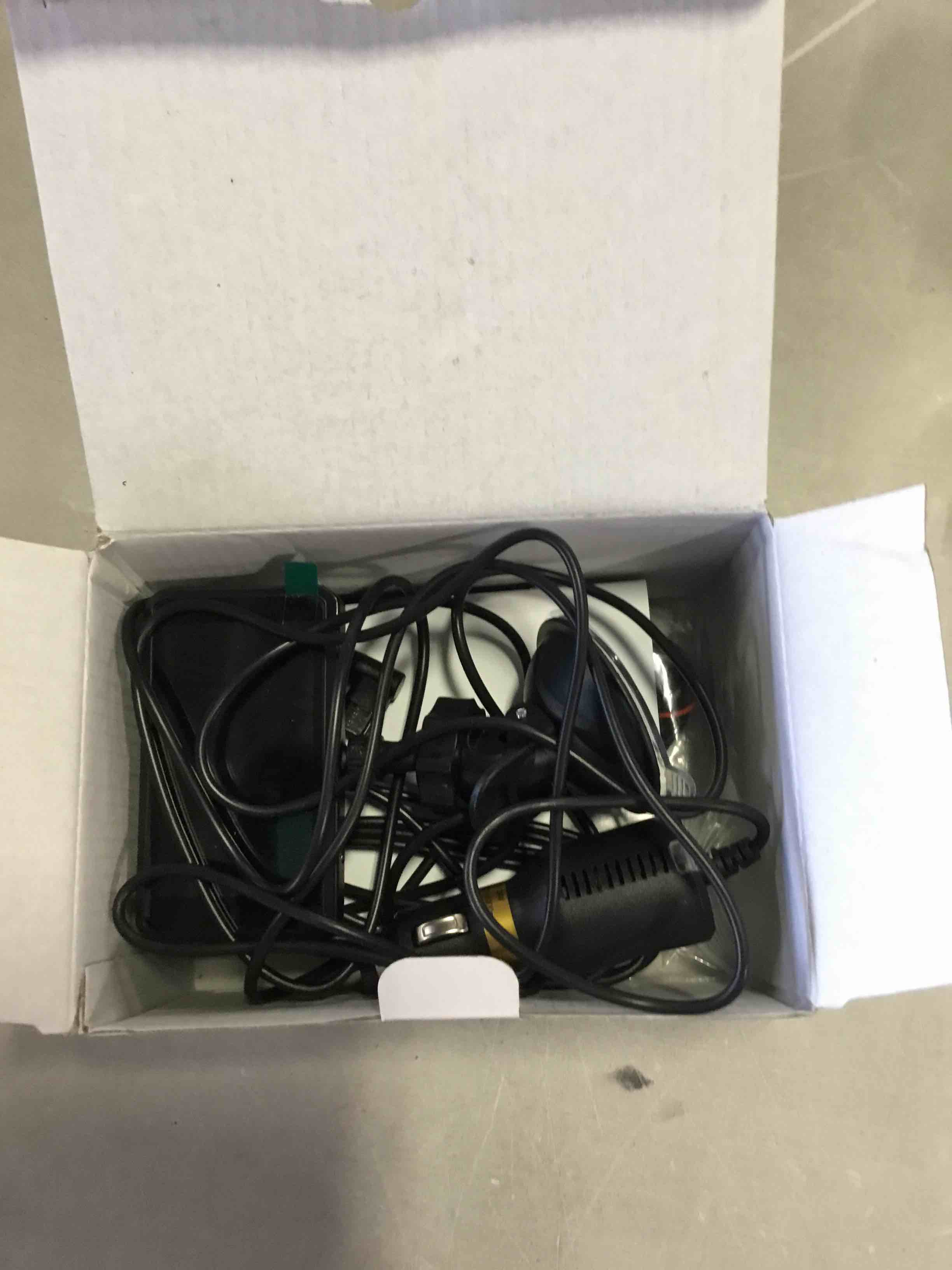 https://s3.amazonaws.com/lotting-images-prod/bidfta/PNK1970173_1742221212841.jpeg