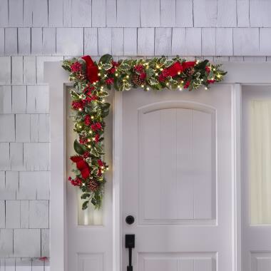 Cordless Prelit Holly/Berries/Ribbon Holiday Trim