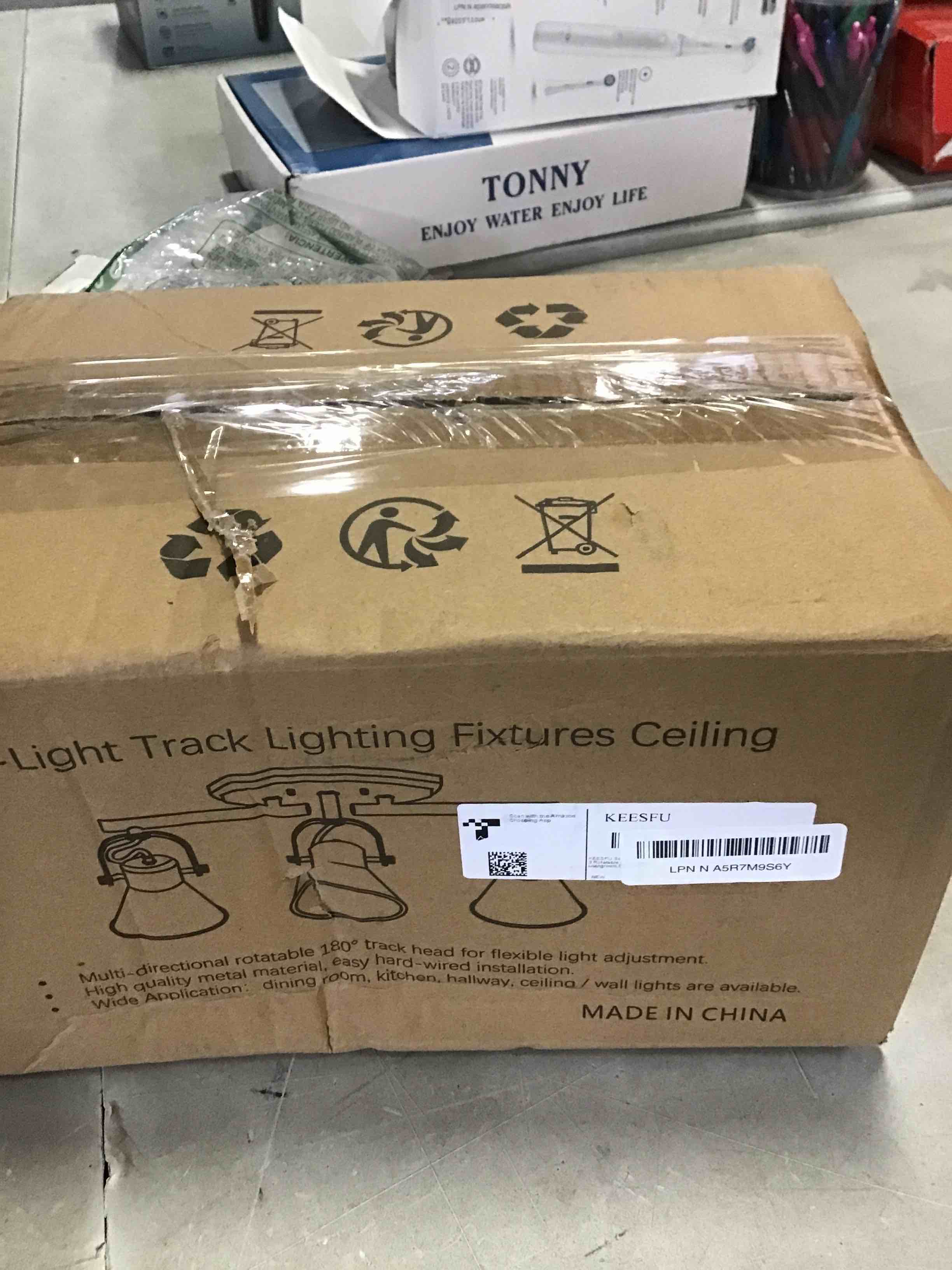 https://s3.amazonaws.com/lotting-images-prod/bidfta/PNK1970466_1742410217709.jpeg