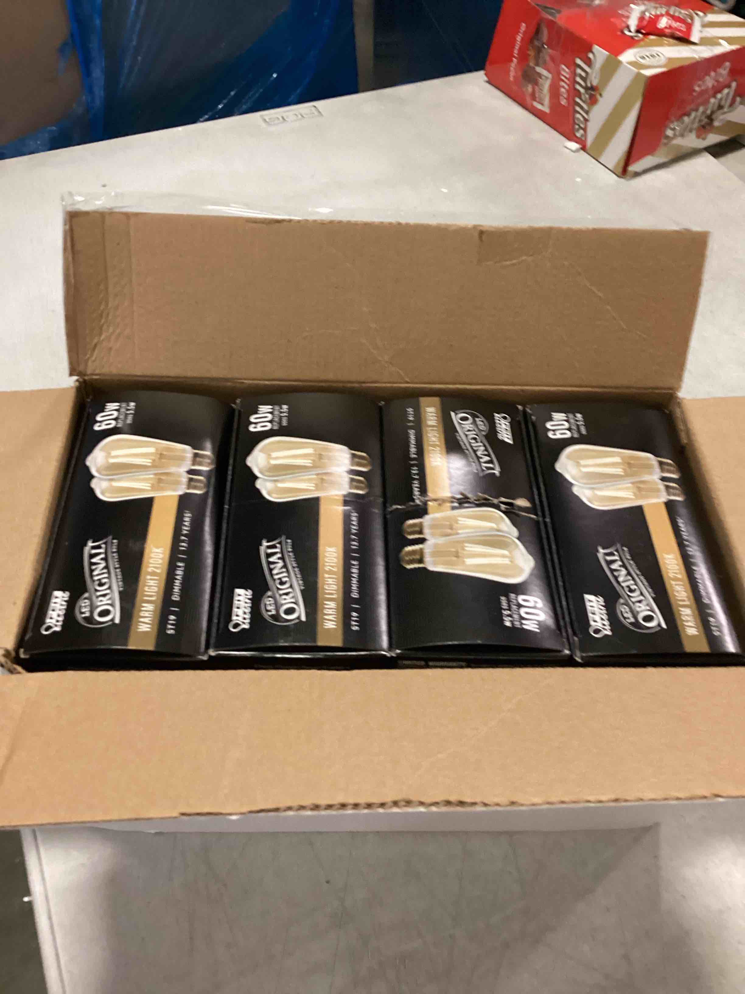 https://s3.amazonaws.com/lotting-images-prod/bidfta/PNK1972058_1741868365621.jpeg