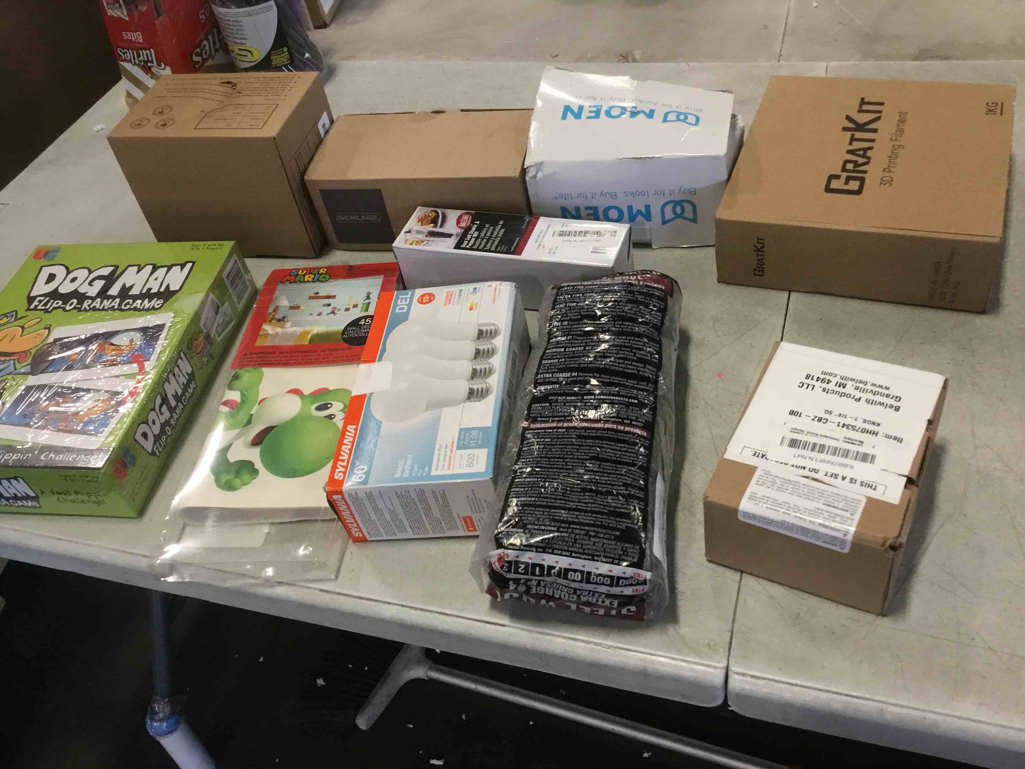 https://s3.amazonaws.com/lotting-images-prod/bidfta/PNK1972192_1741958212911.jpeg