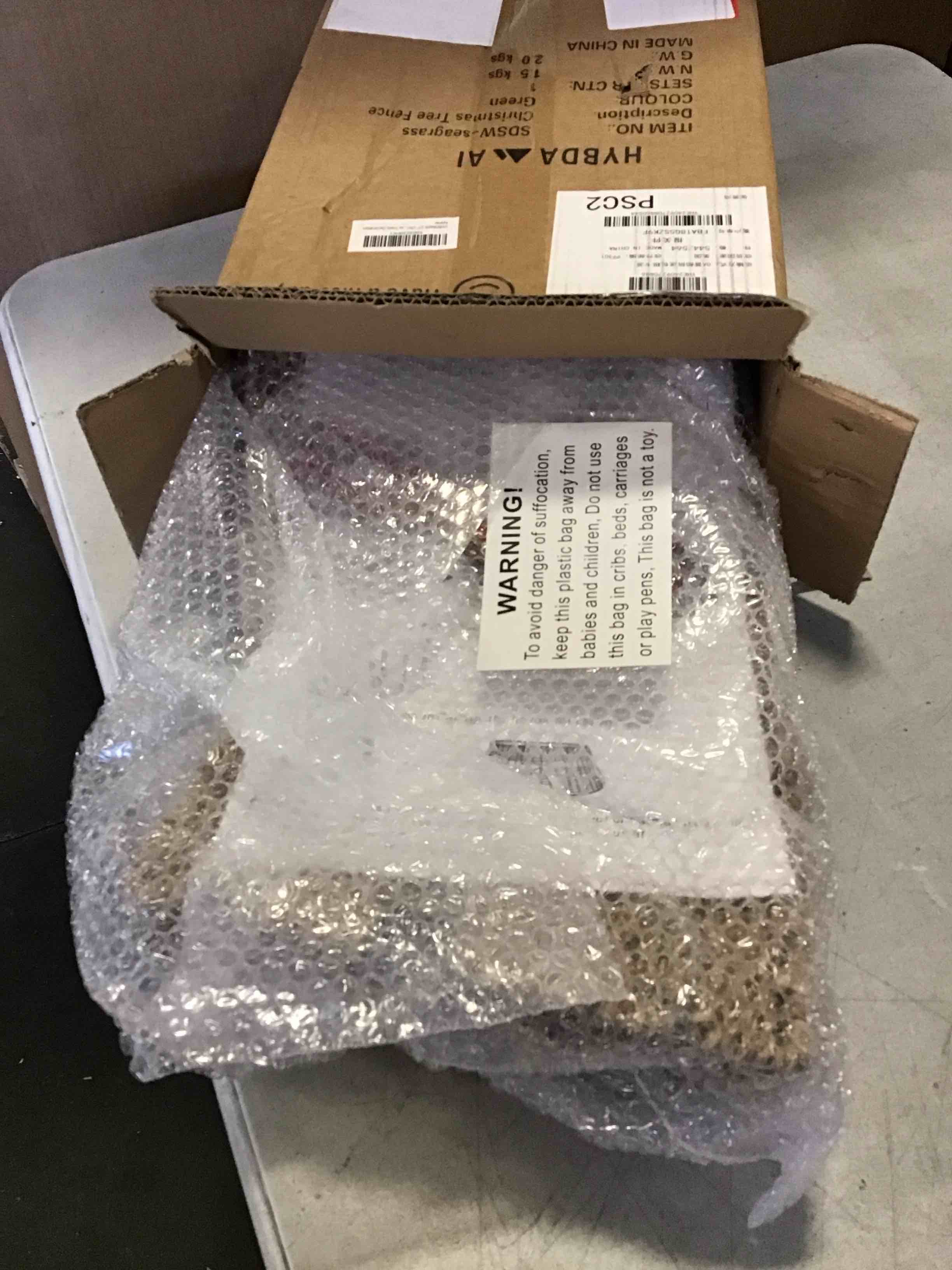 https://s3.amazonaws.com/lotting-images-prod/bidfta/PNK1973182_1744051578079.jpeg