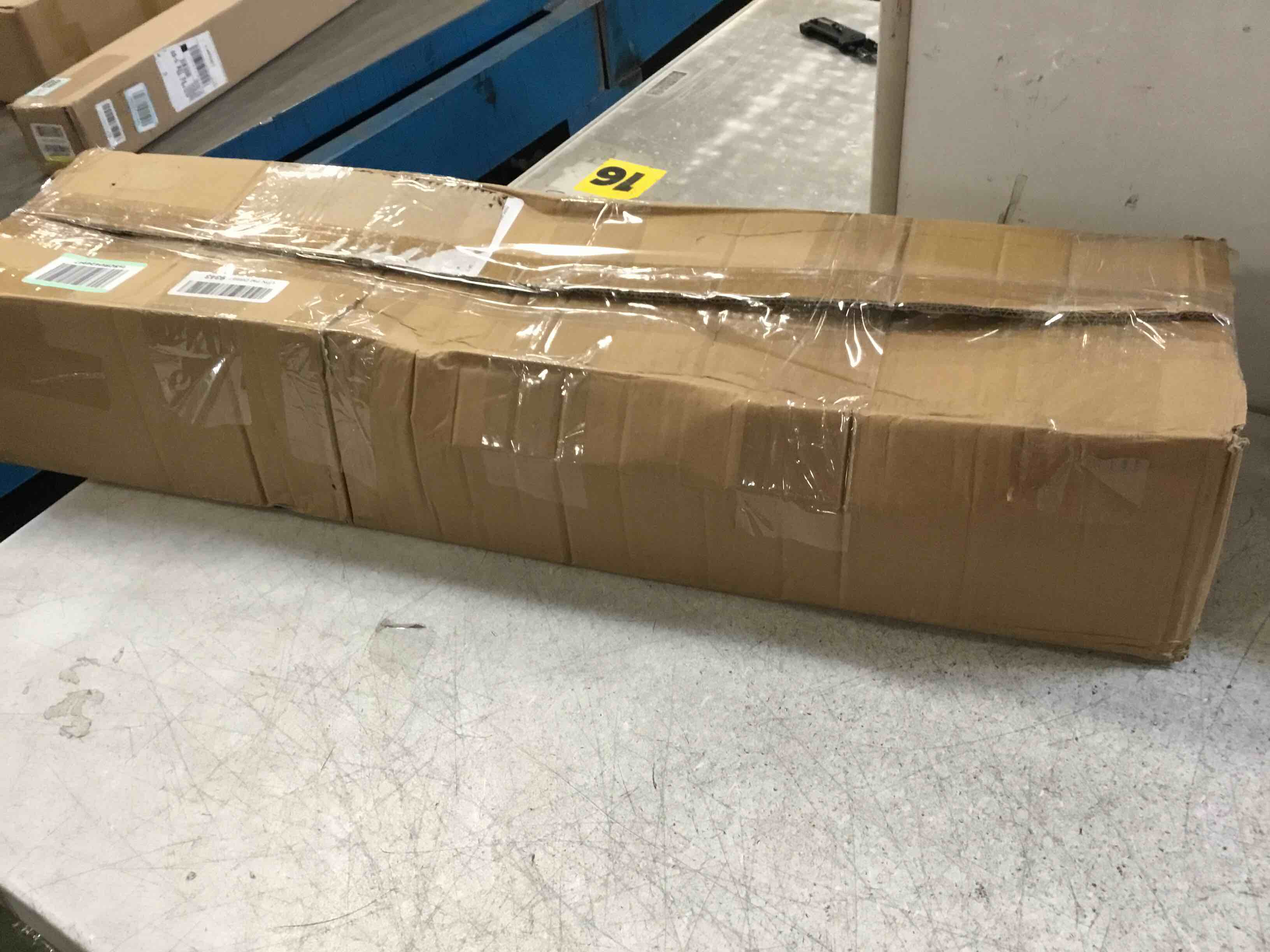 https://s3.amazonaws.com/lotting-images-prod/bidfta/PNK1973799_1745261669101.jpeg