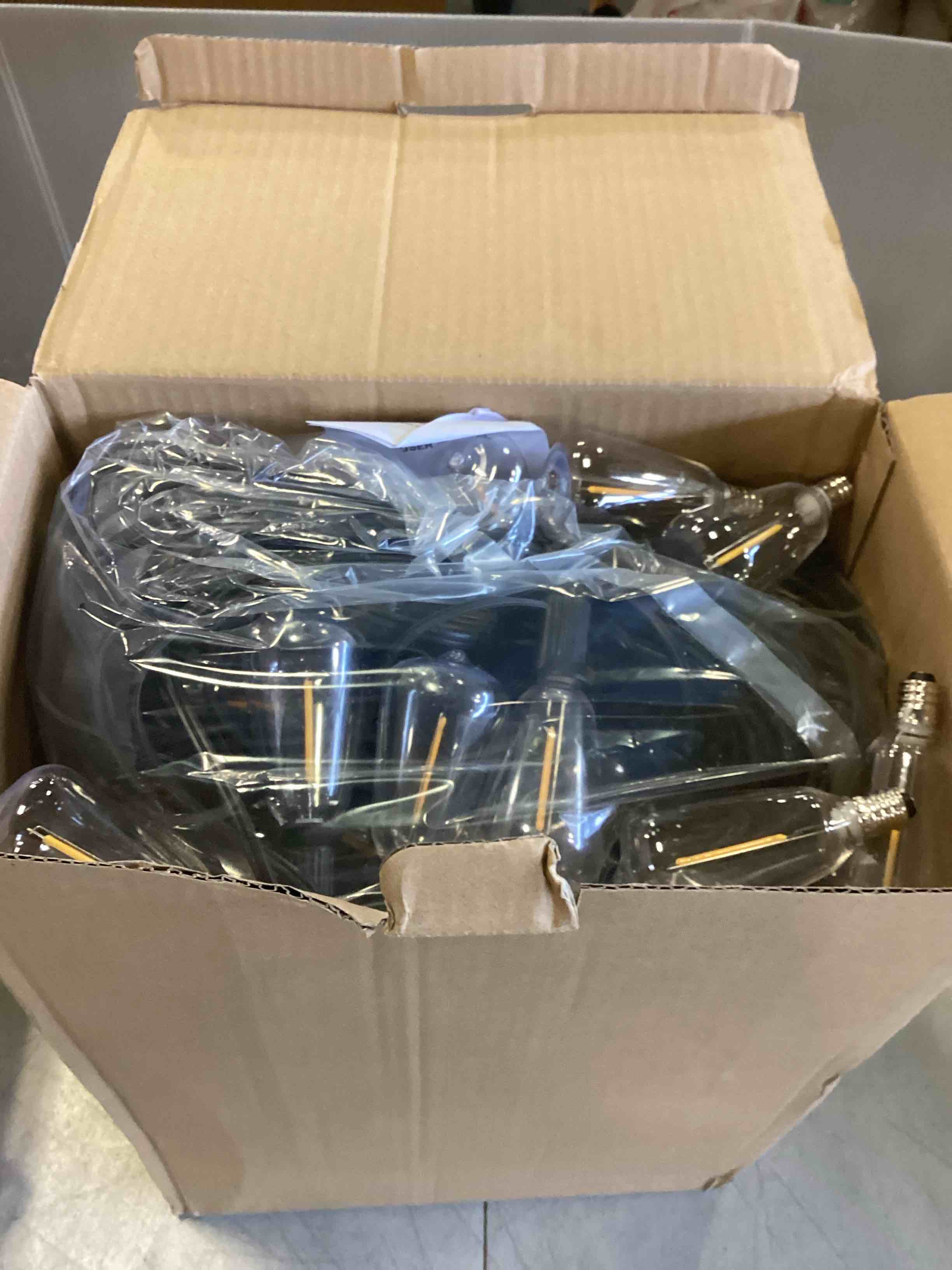 https://s3.amazonaws.com/lotting-images-prod/bidfta/PNK1974862_1746627899007.jpeg