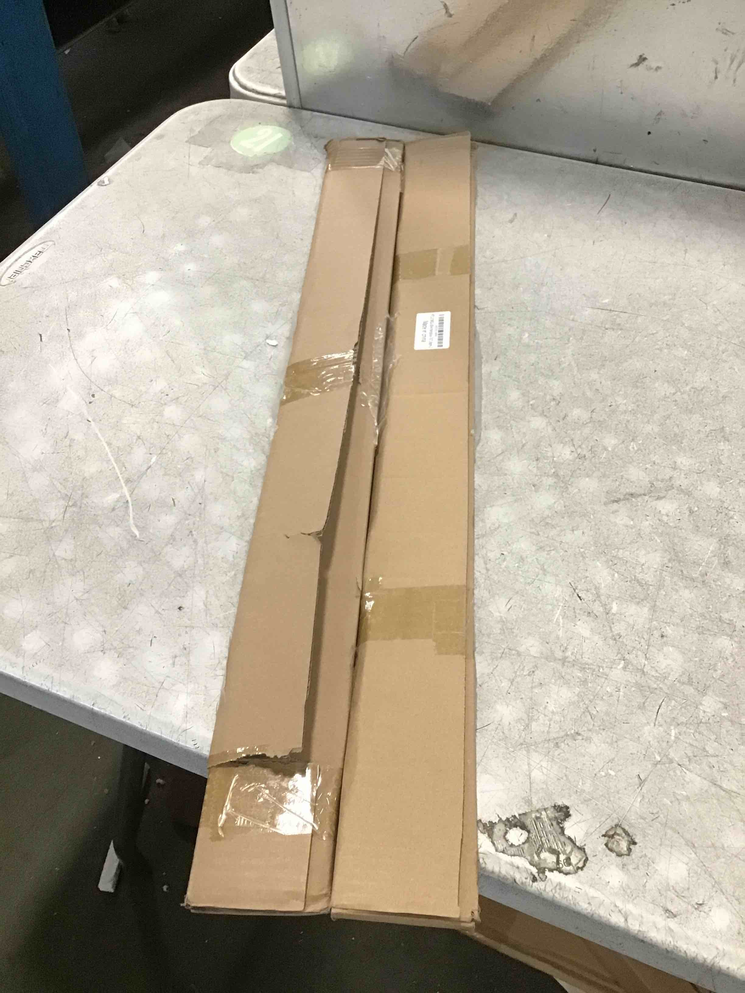 https://s3.amazonaws.com/lotting-images-prod/bidfta/PNK1974921_1746721774542.jpeg