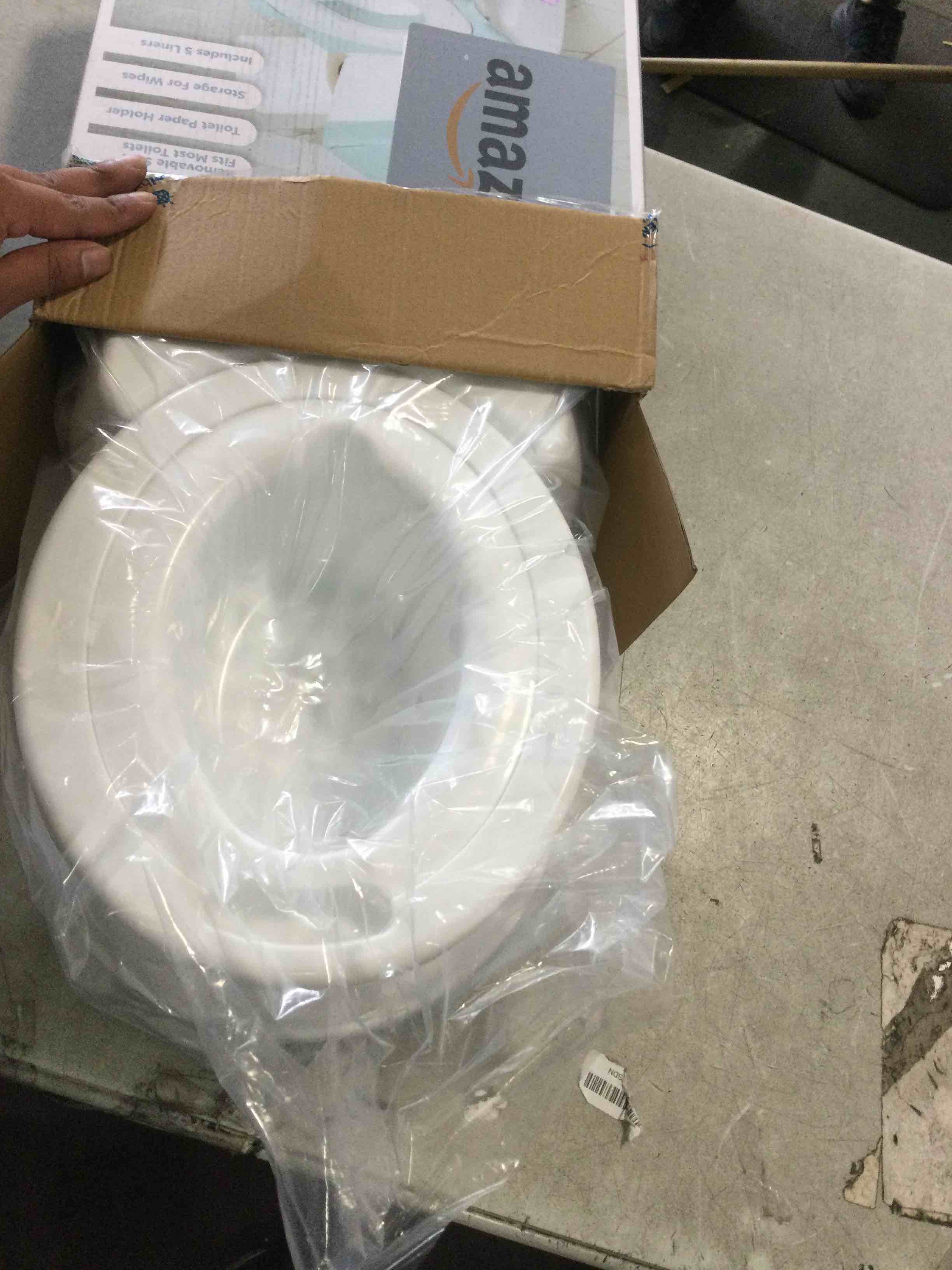 https://s3.amazonaws.com/lotting-images-prod/bidfta/PNK1975430_1743521396426.jpeg