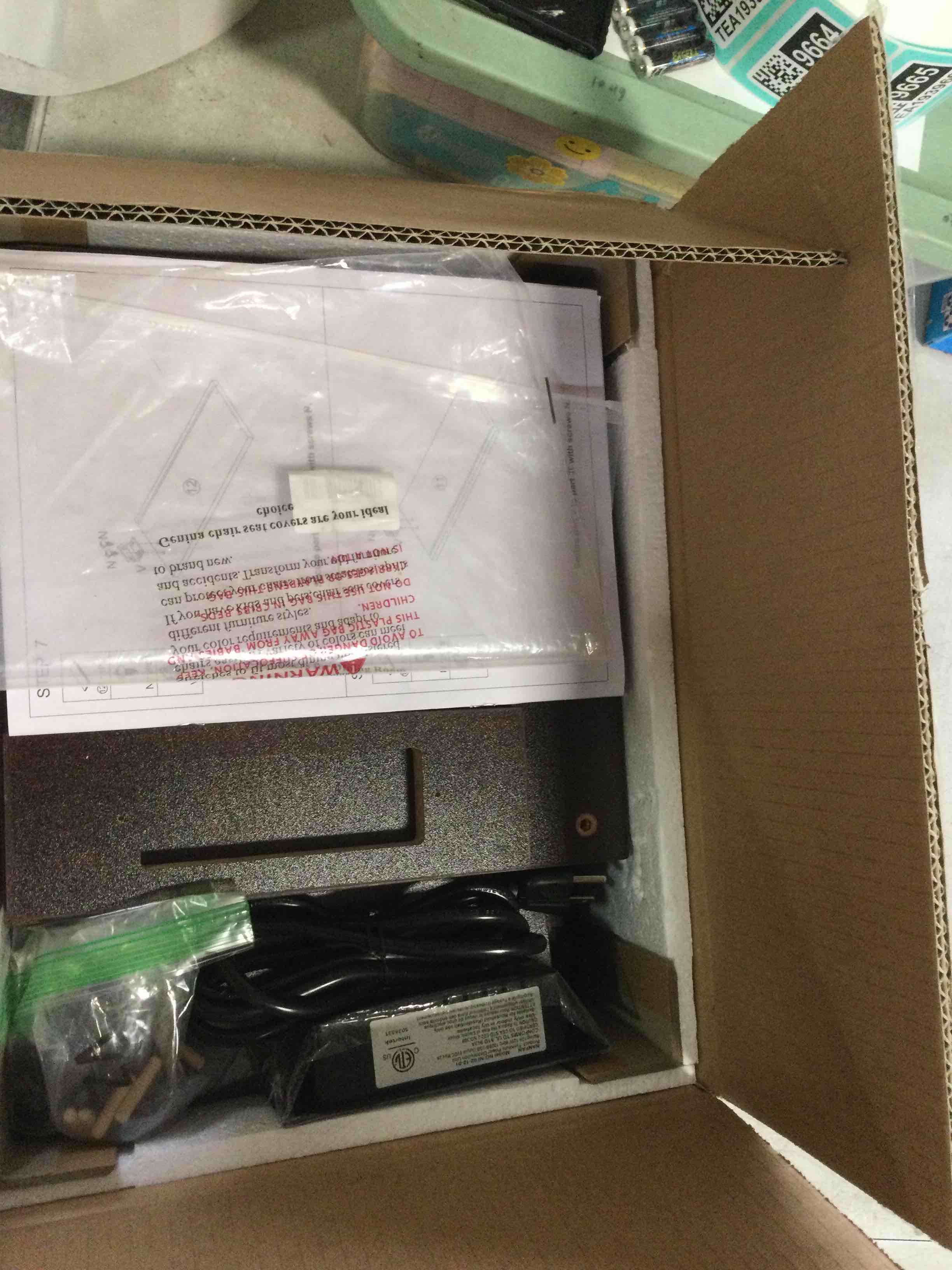 https://s3.amazonaws.com/lotting-images-prod/bidfta/PNK1975439_1743522138954.jpeg