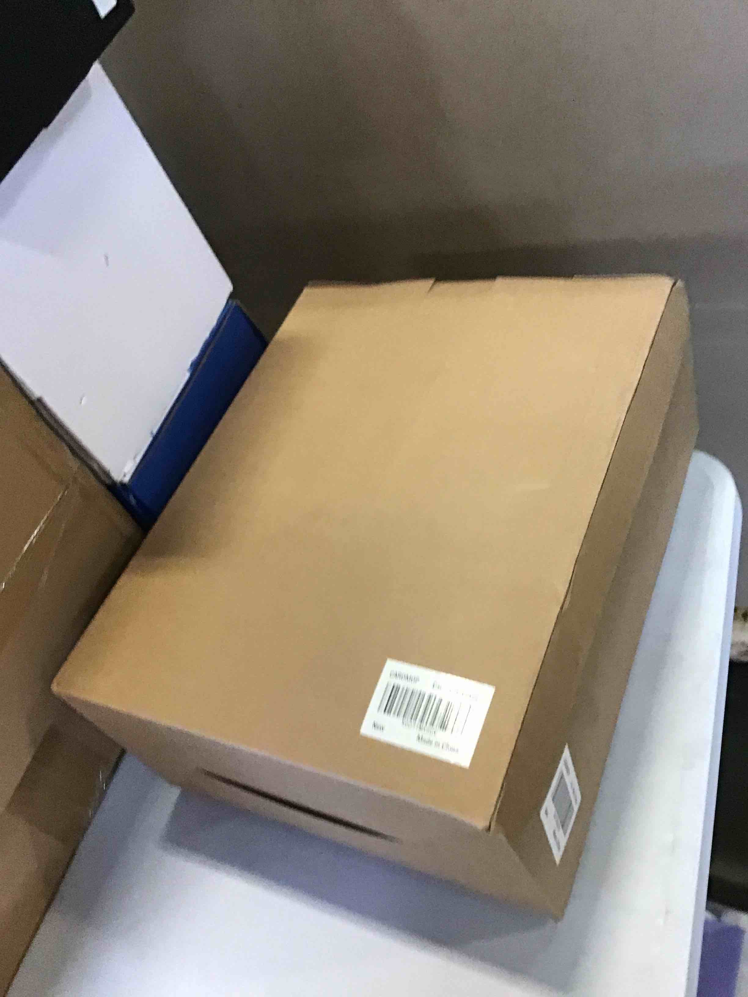 https://s3.amazonaws.com/lotting-images-prod/bidfta/PNK1975832_1745343070266.jpeg