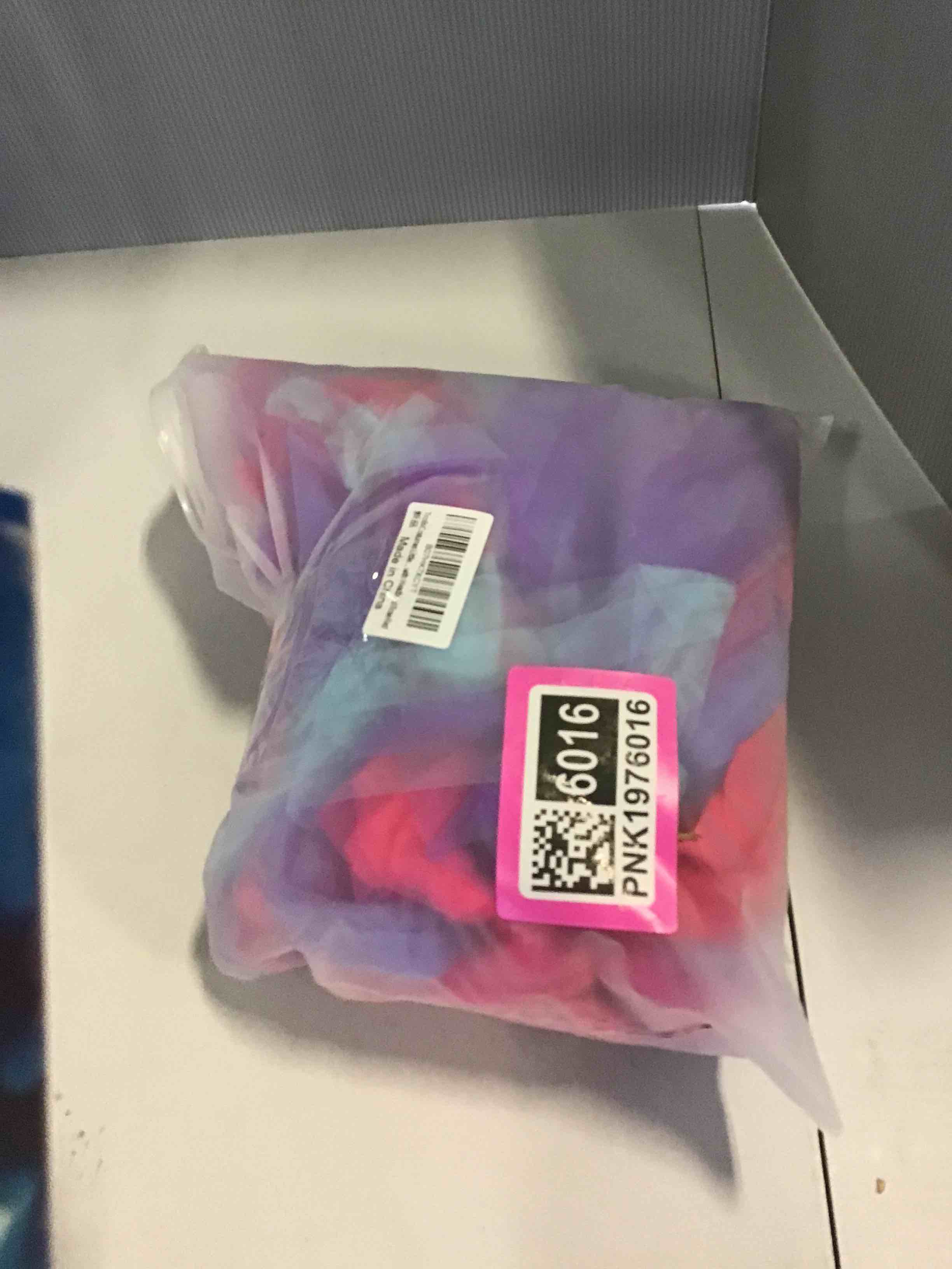 https://s3.amazonaws.com/lotting-images-prod/bidfta/PNK1976016_1745419860731.jpeg