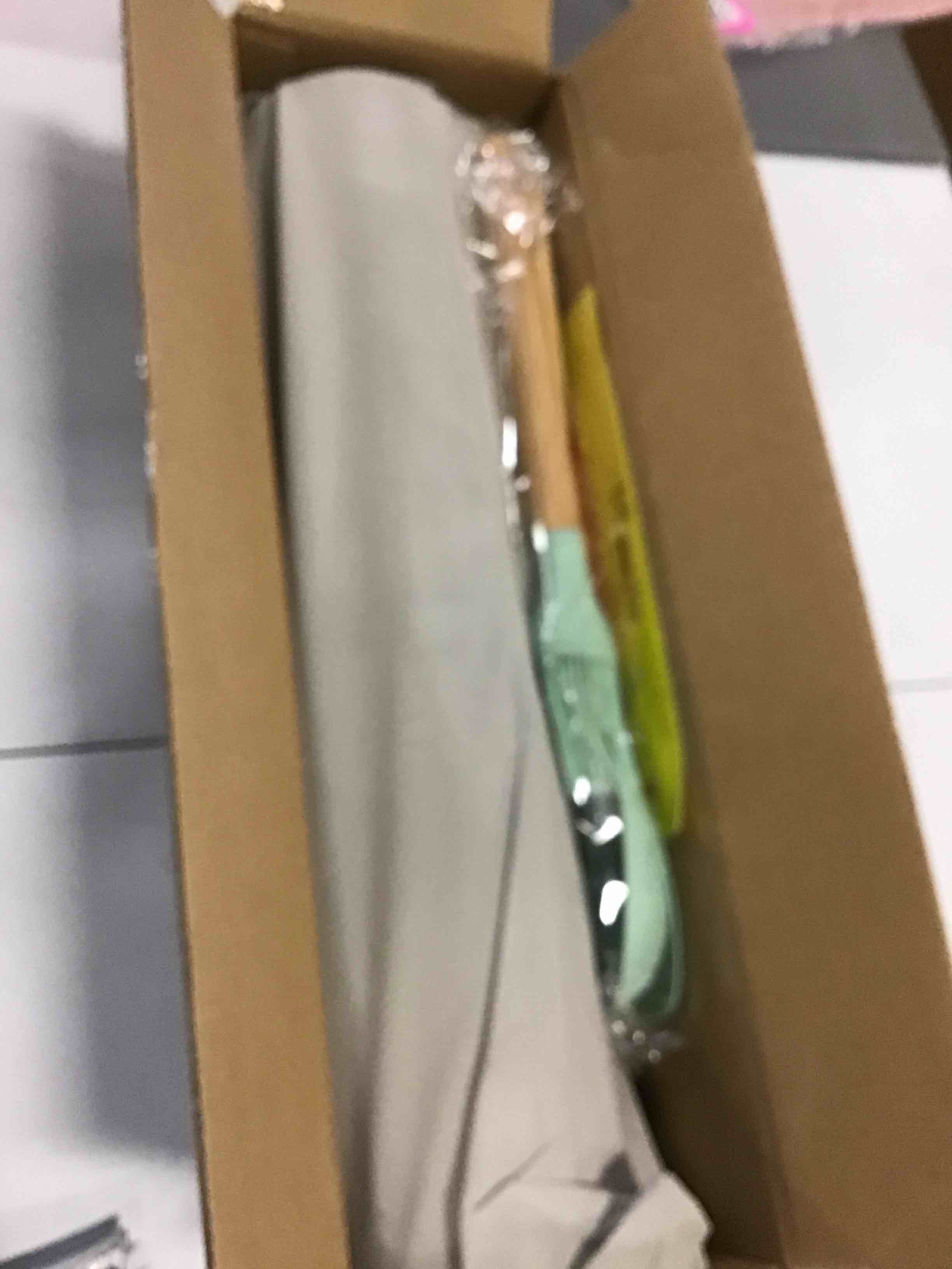 https://s3.amazonaws.com/lotting-images-prod/bidfta/PNK1976418_1745523693446.jpeg