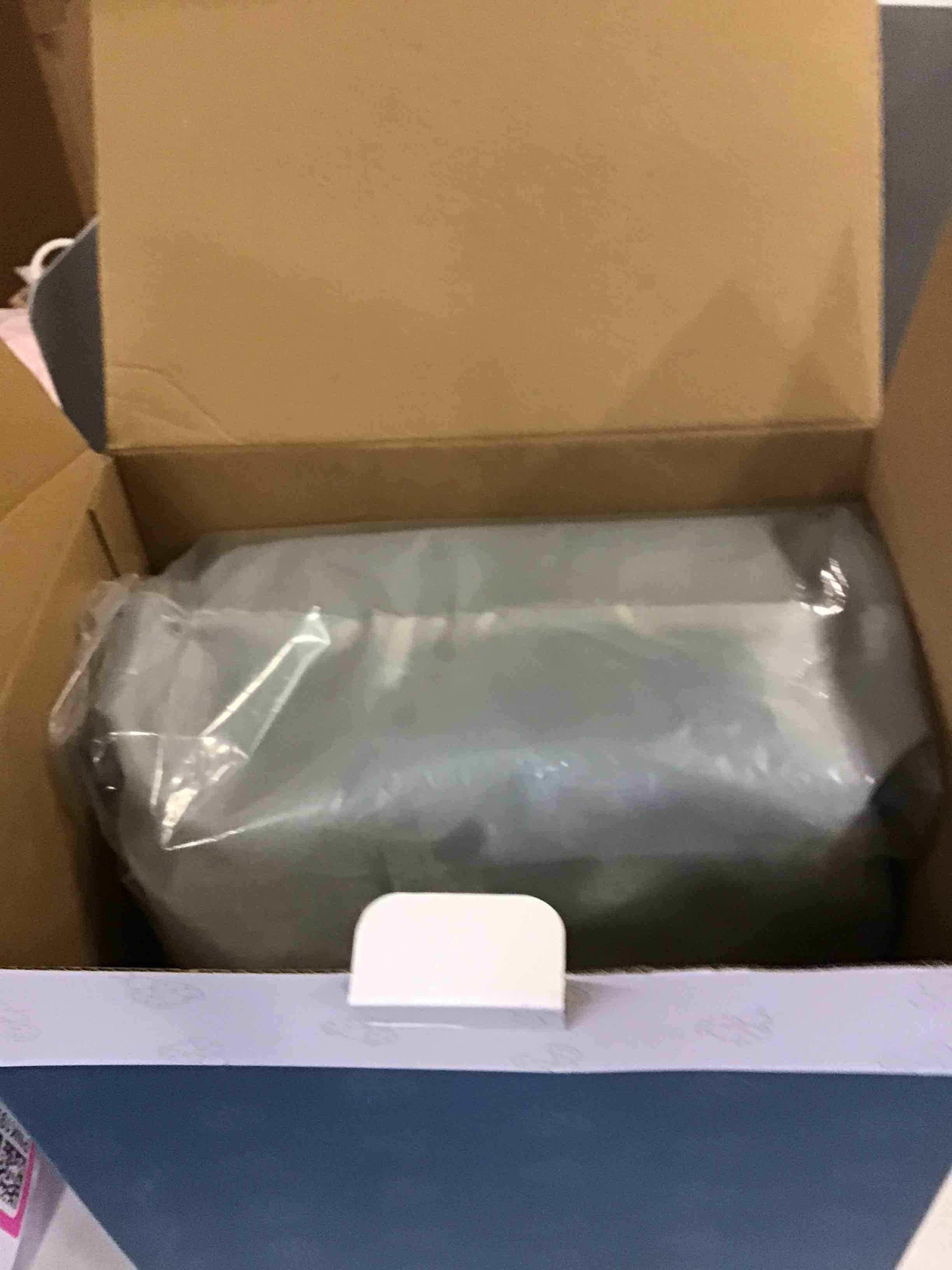 https://s3.amazonaws.com/lotting-images-prod/bidfta/PNK1976485_1745585096583.jpeg