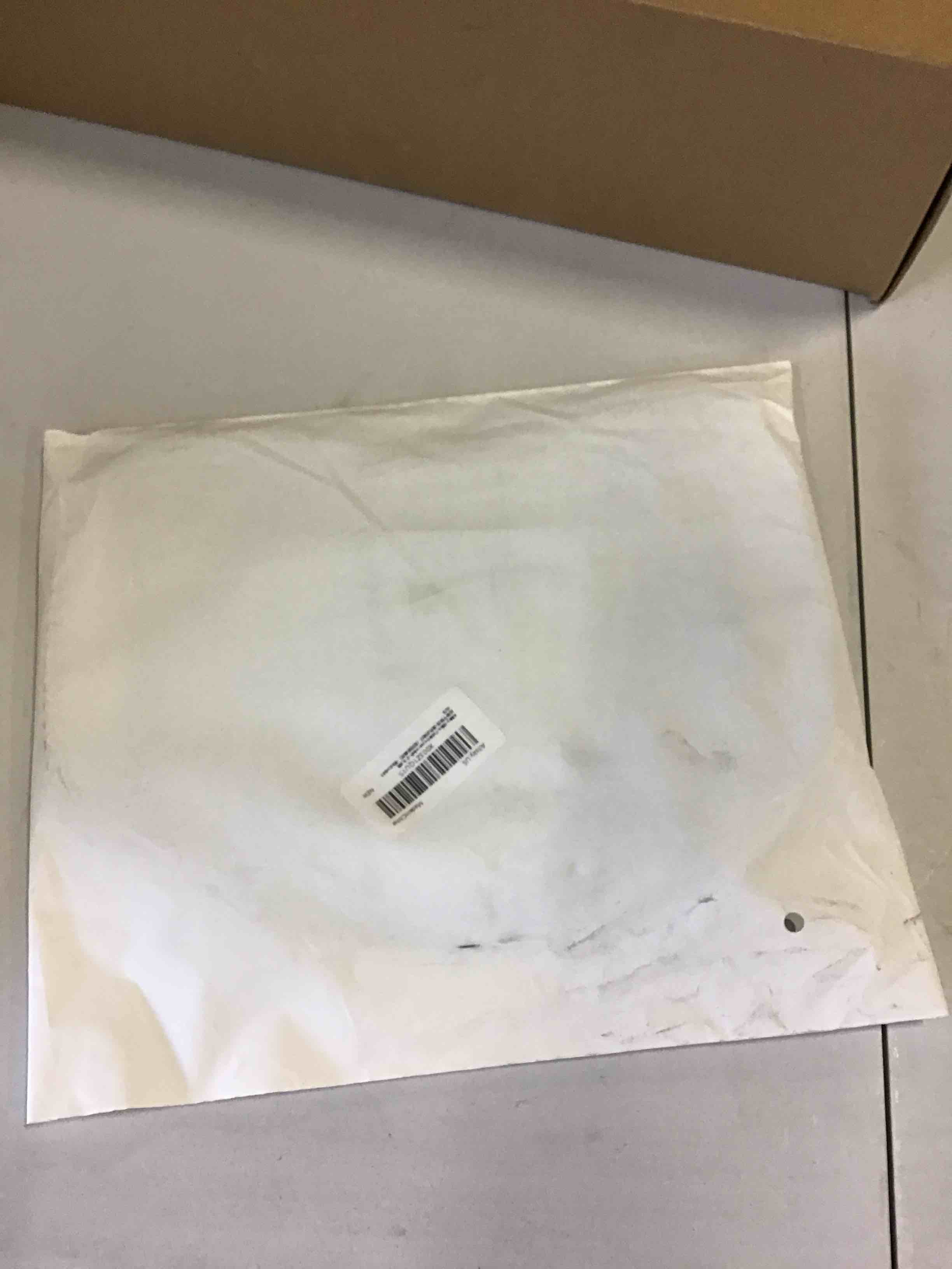 https://s3.amazonaws.com/lotting-images-prod/bidfta/PNK1976946_1745851525537.jpeg