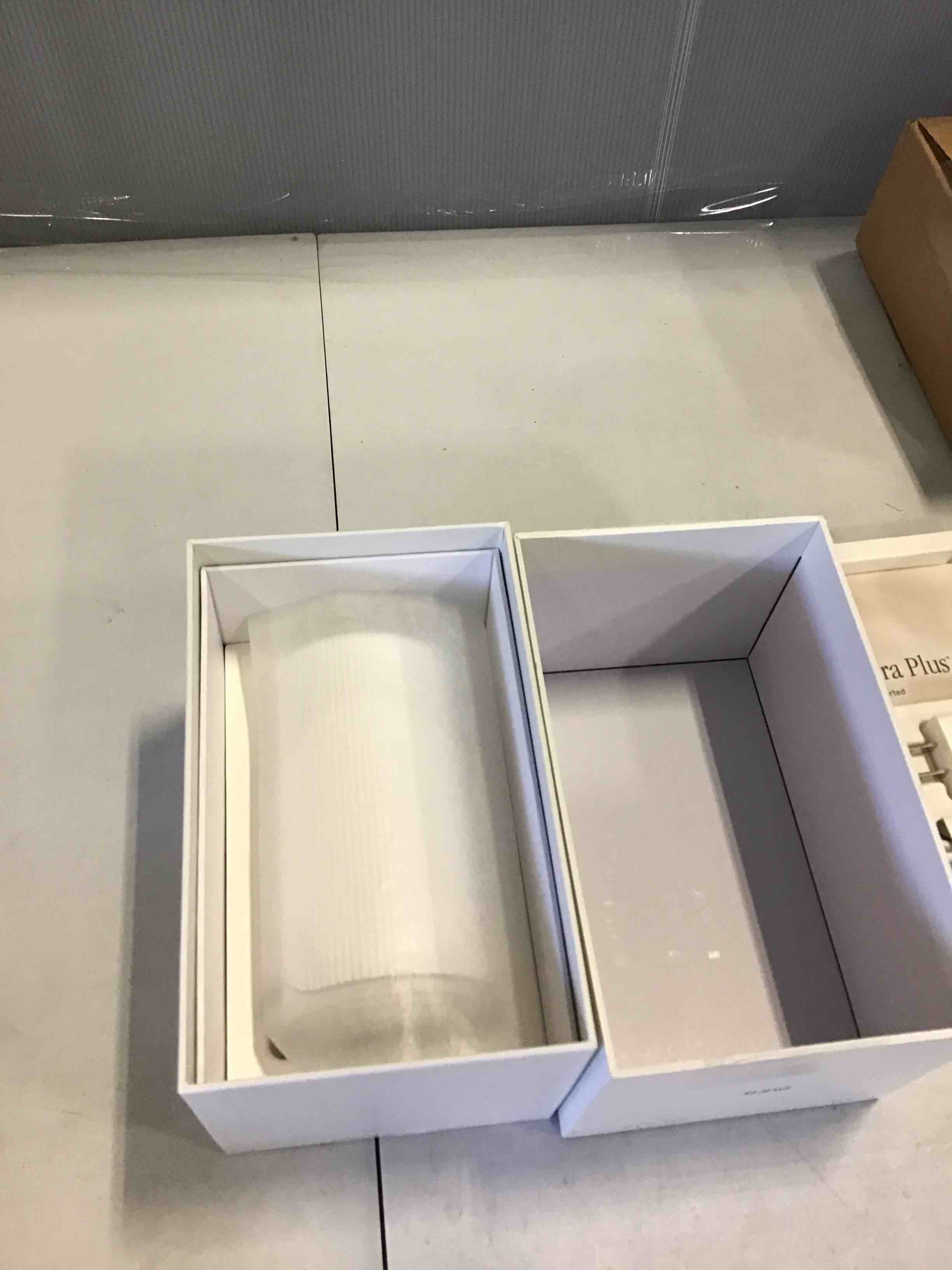 https://s3.amazonaws.com/lotting-images-prod/bidfta/PNK1977020_1745861082423.jpeg